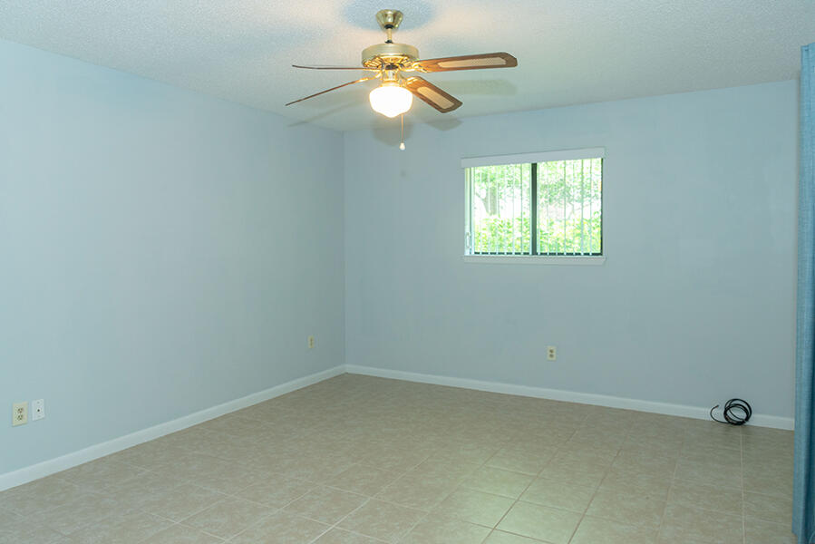 PORT DIXIE - Residential Lease