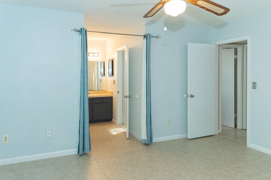 PORT DIXIE - Residential Lease