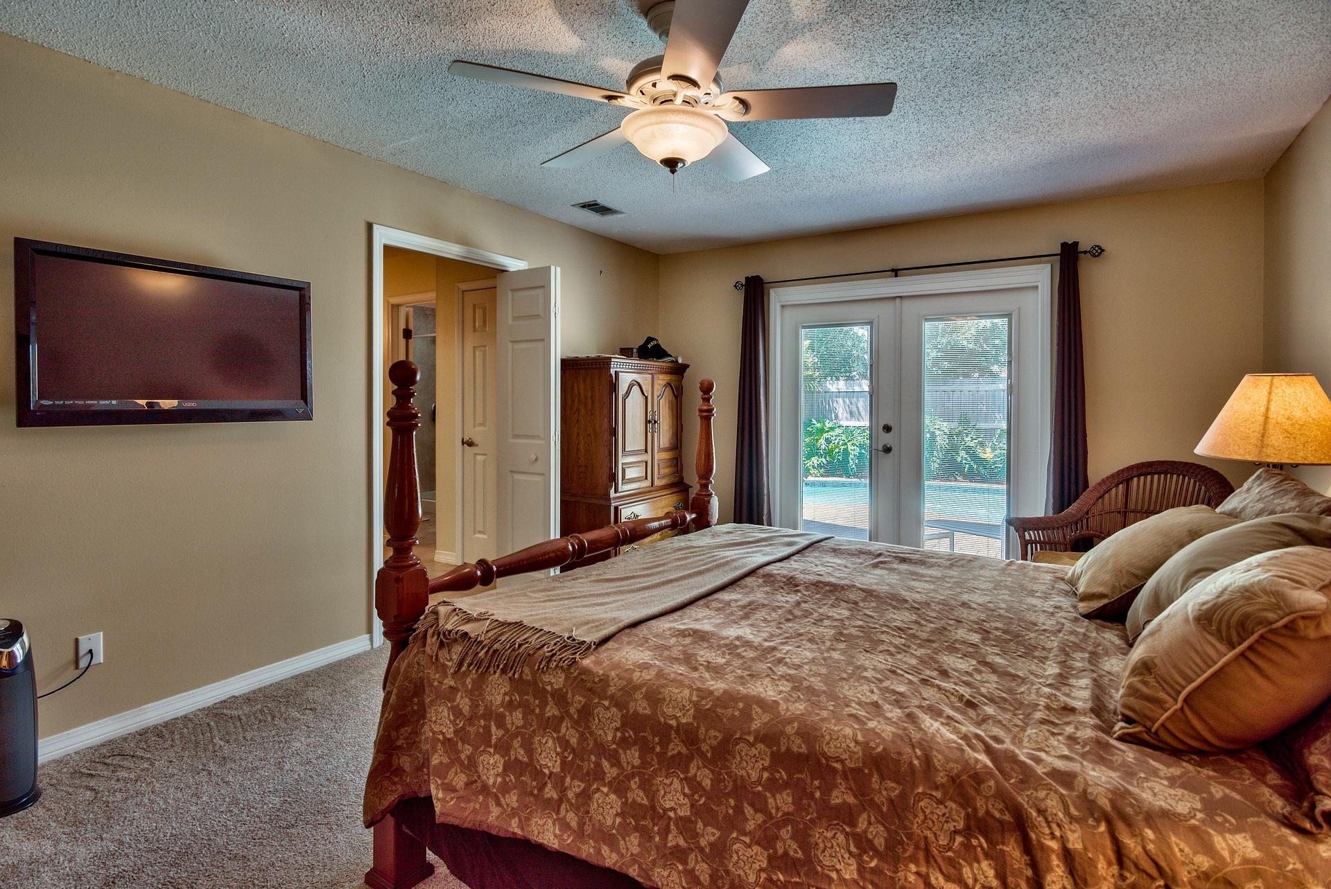 RIDGE WOOD MANOR - Residential