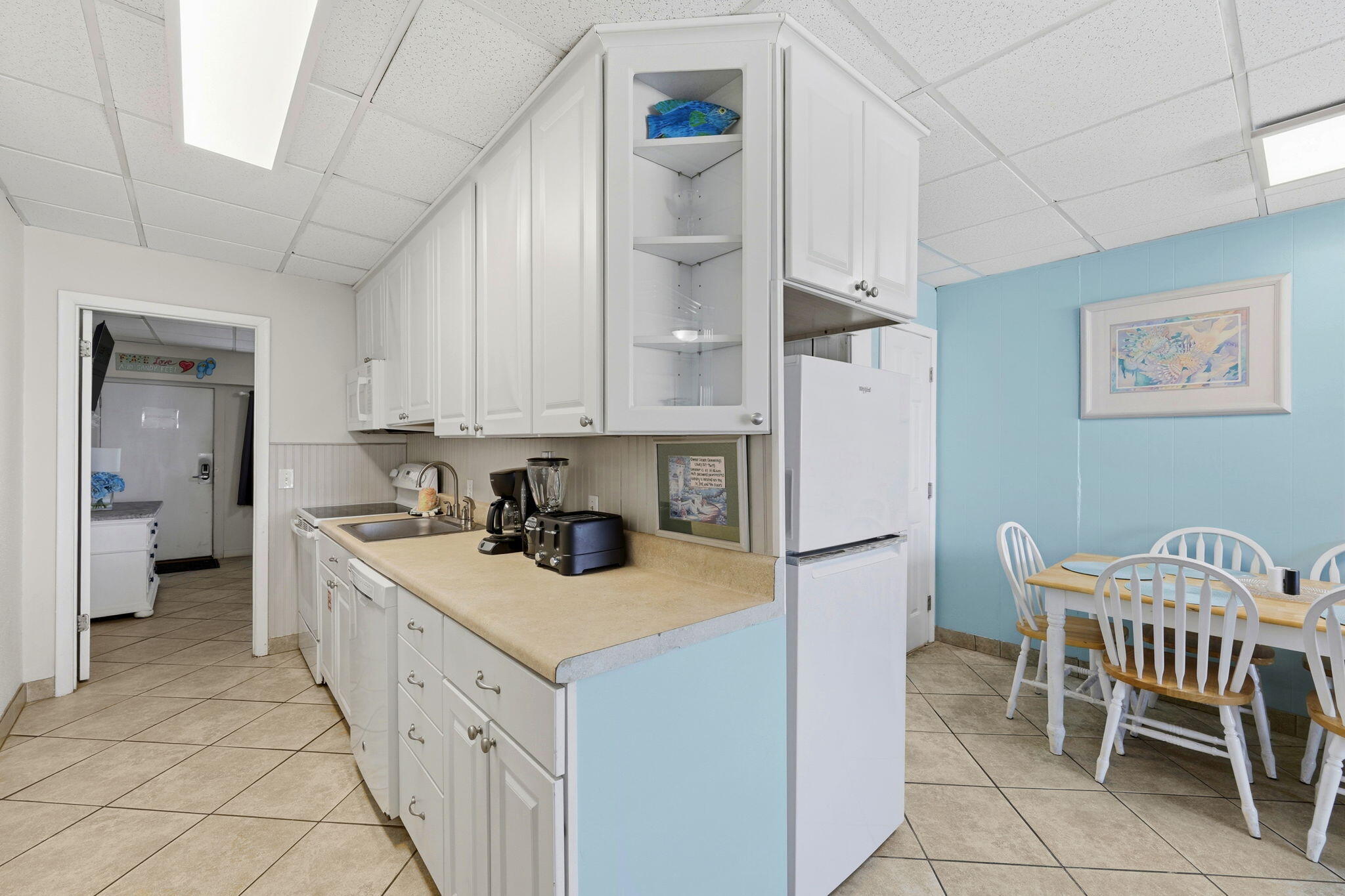 CONTINENTAL CONDO - Residential