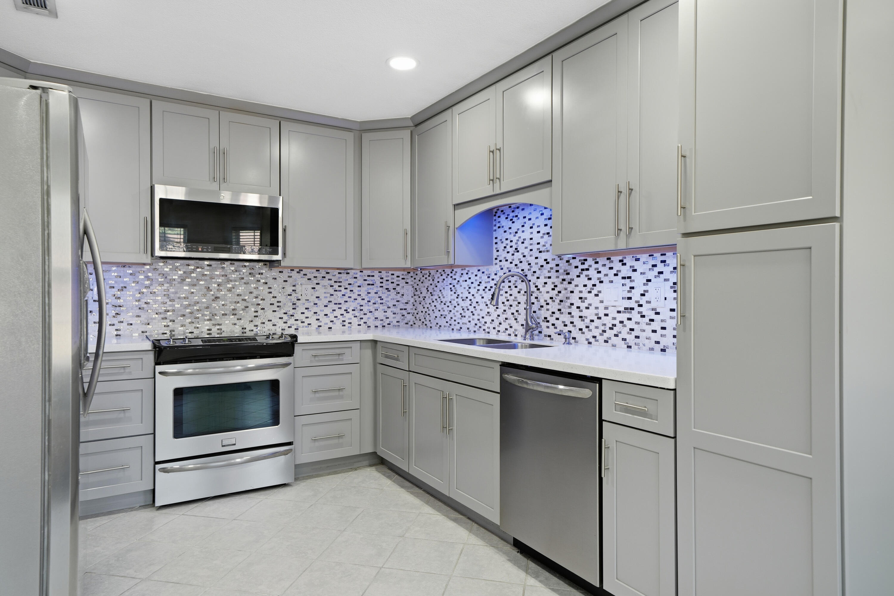 SHOAL CREEK S/D - Residential