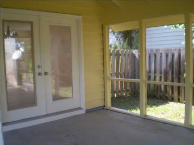 DOLPHIN ESTATES - Residential Lease