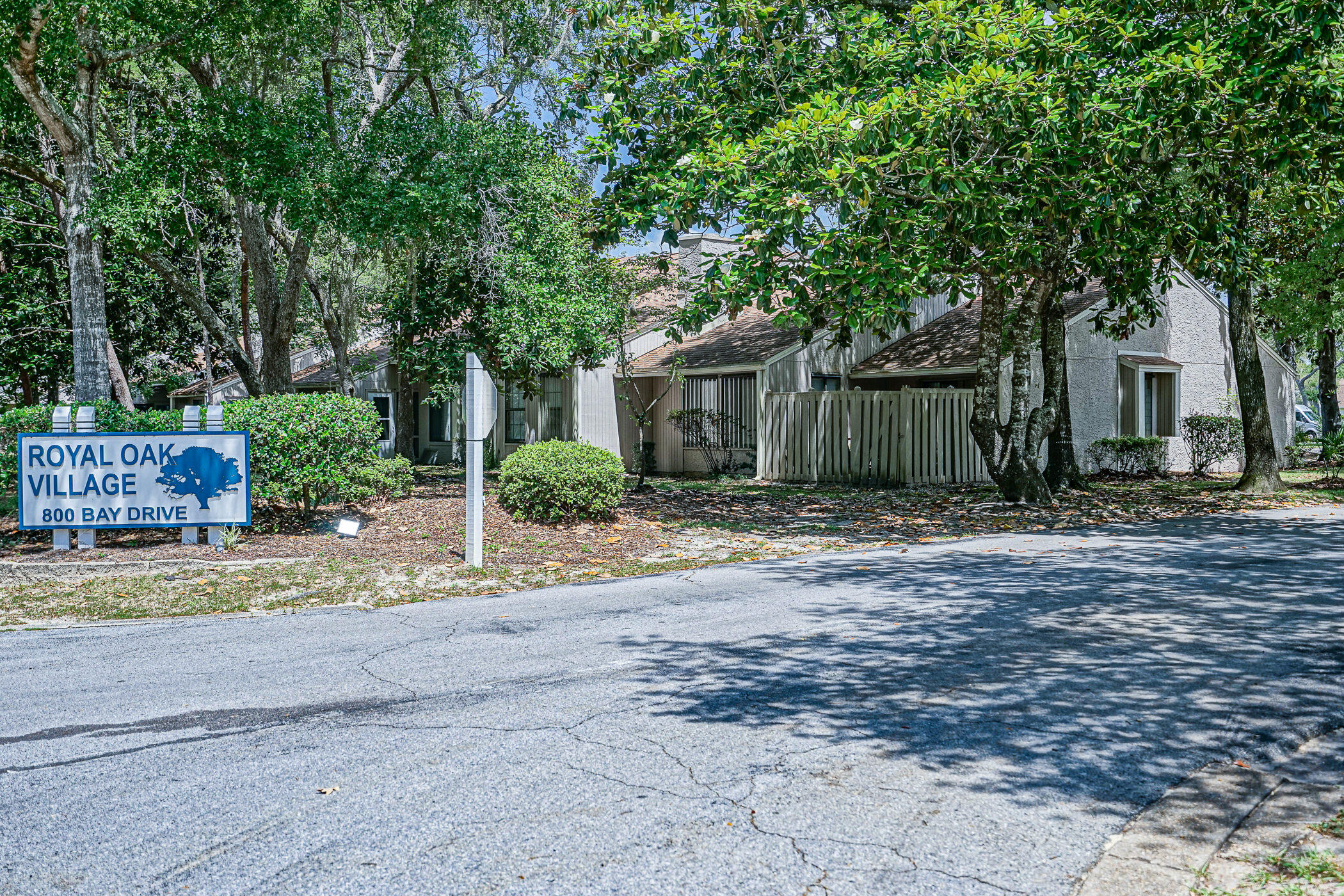 ROYAL OAK VILLAGE - Residential