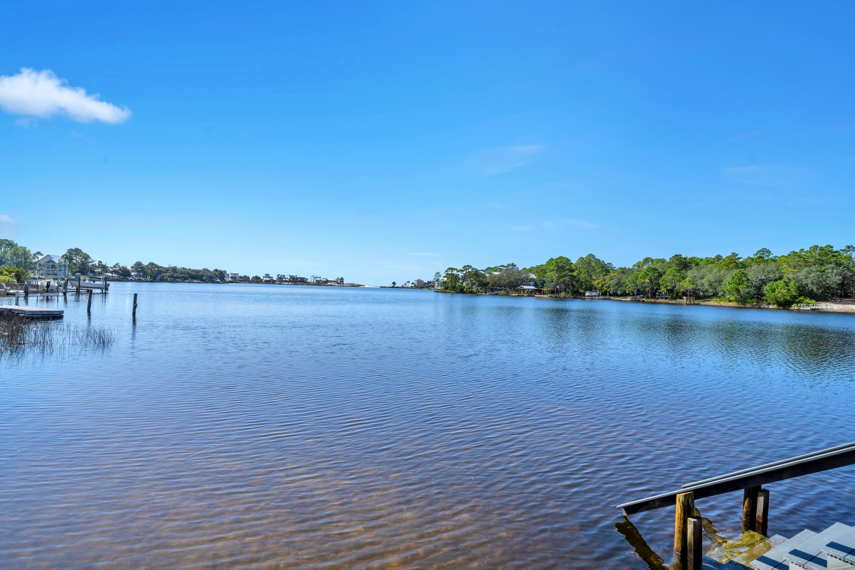 LAKEWOOD  POINTE ESTATES - Residential