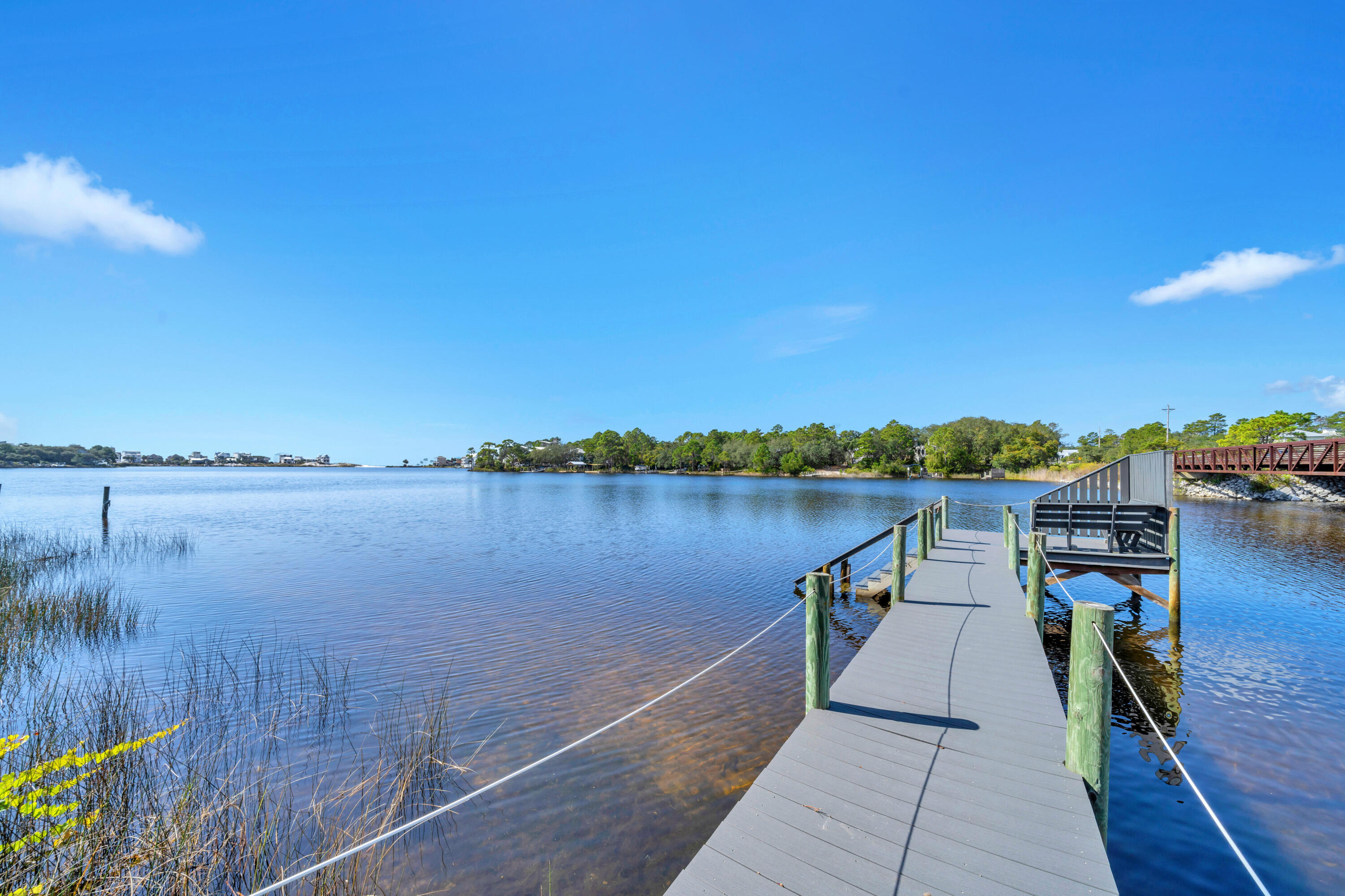 LAKEWOOD  POINTE ESTATES - Residential