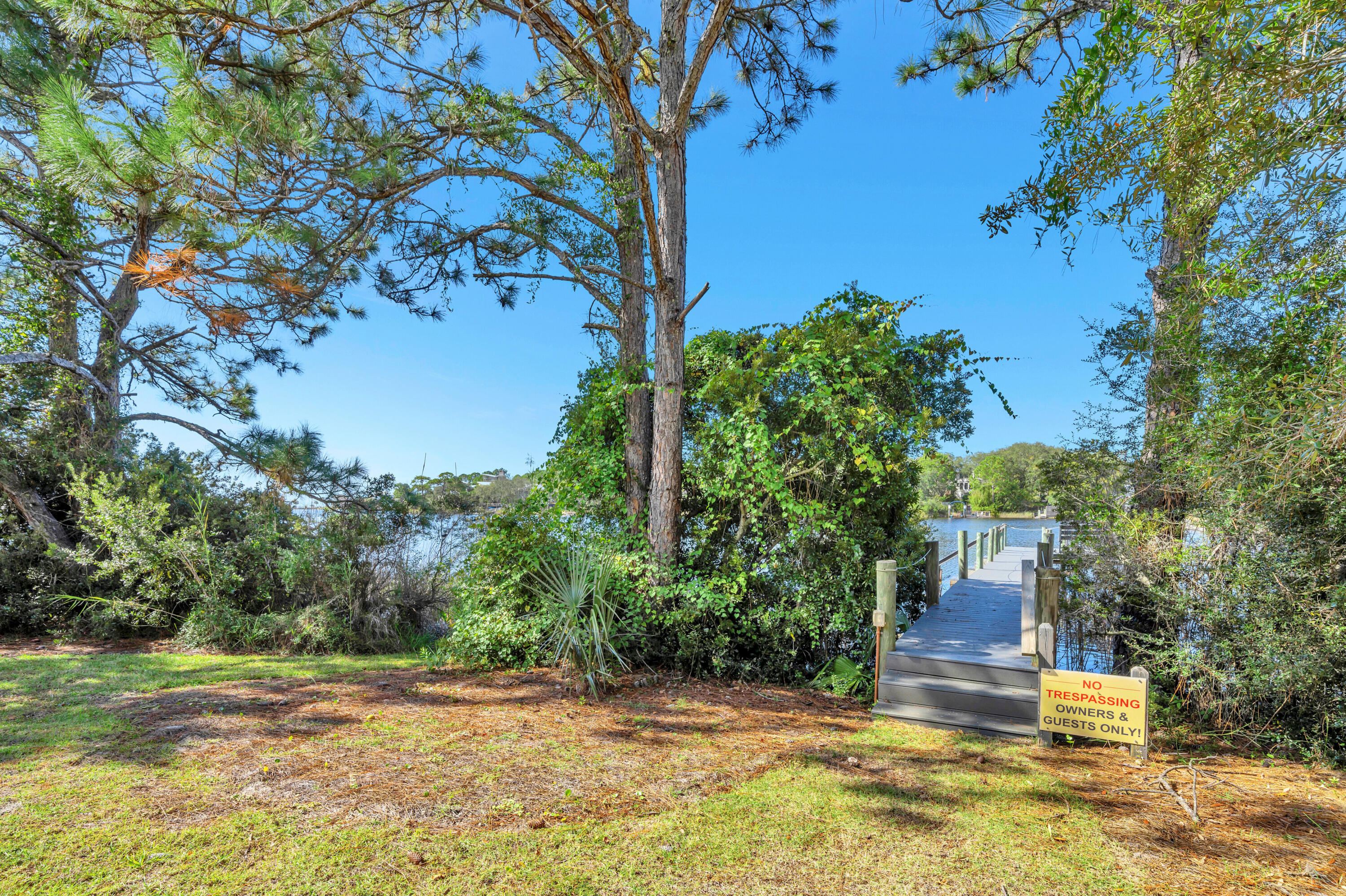 LAKEWOOD  POINTE ESTATES - Residential