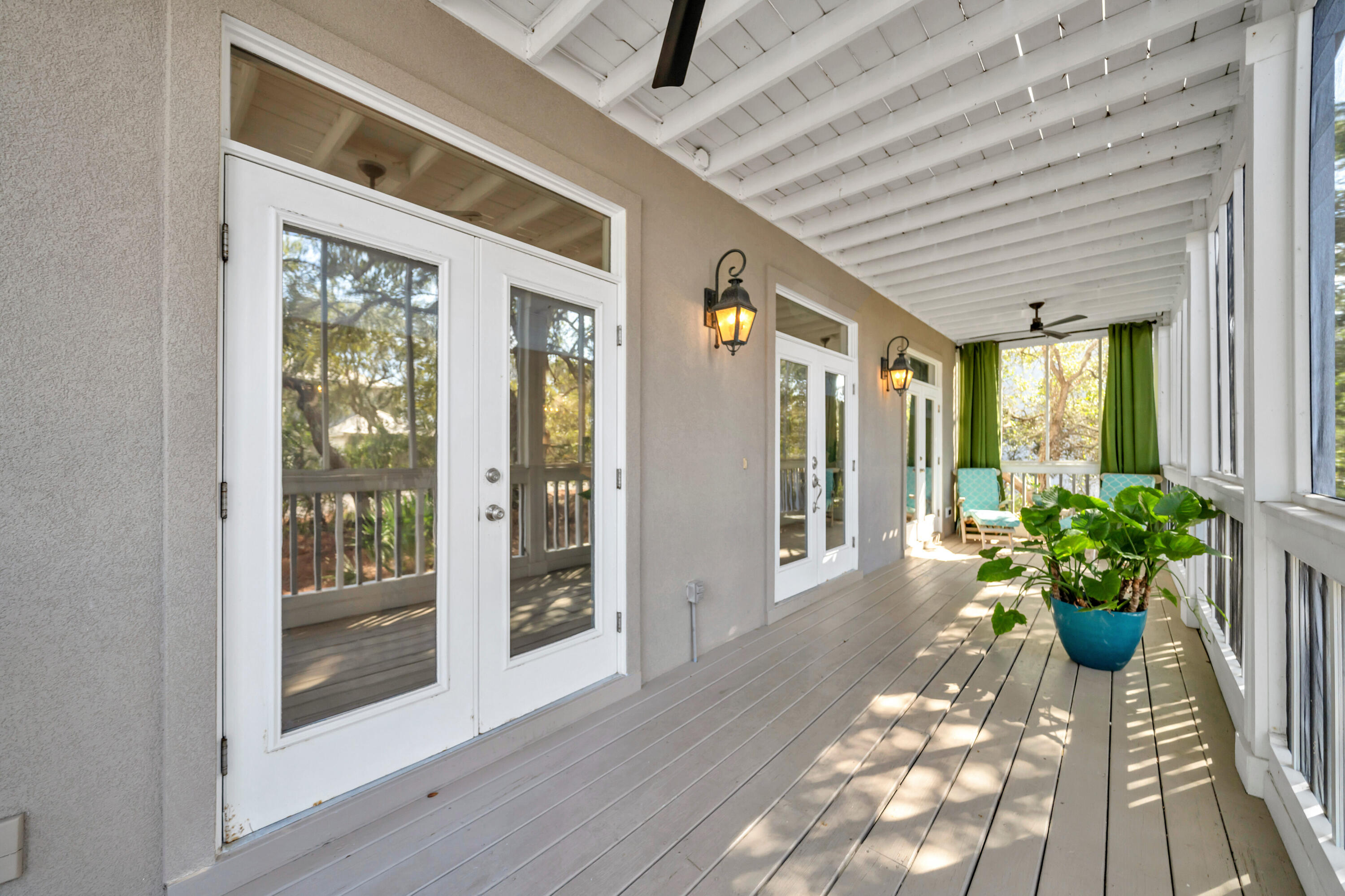 LAKEWOOD  POINTE ESTATES - Residential
