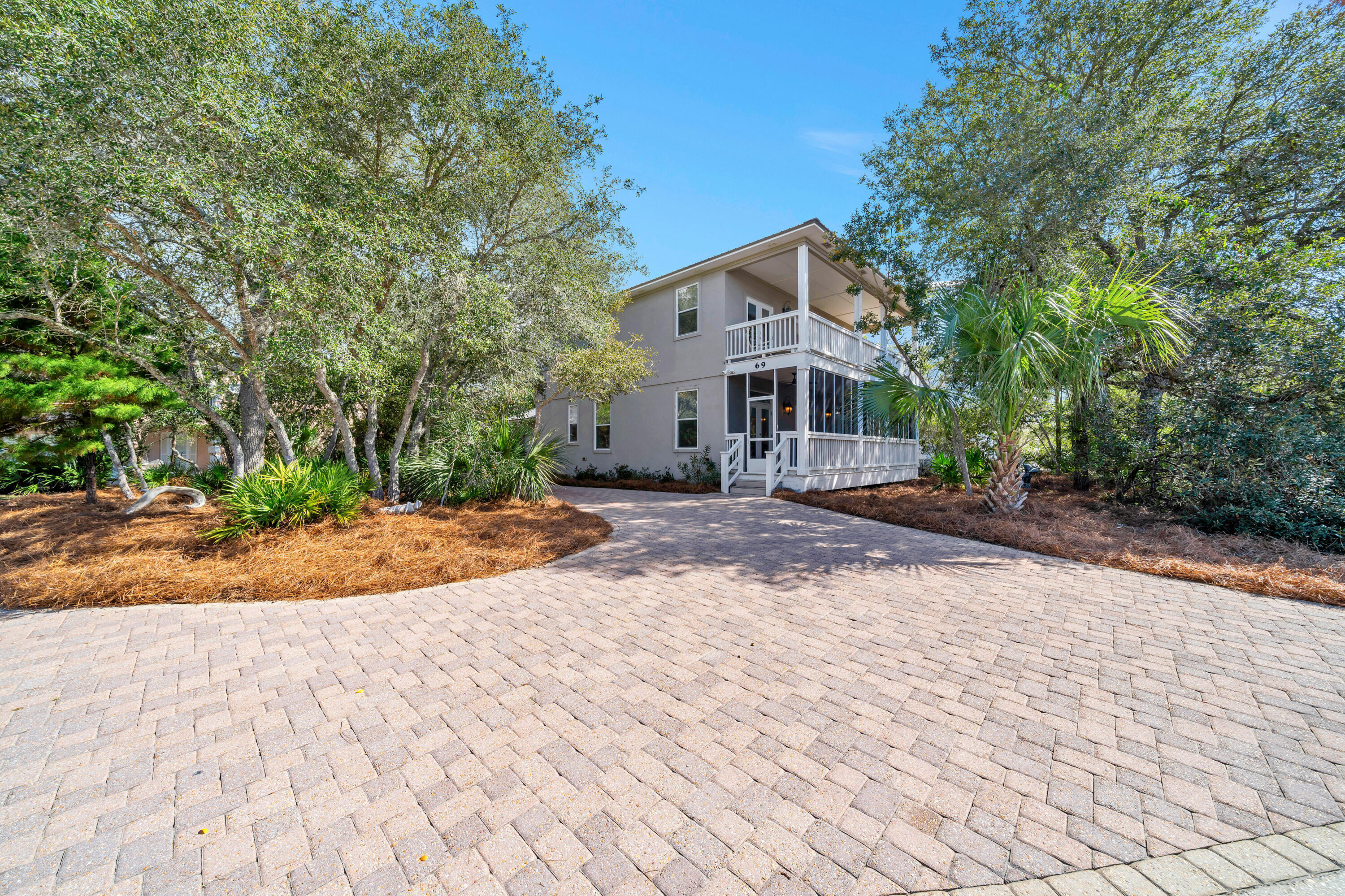 LAKEWOOD  POINTE ESTATES - Residential