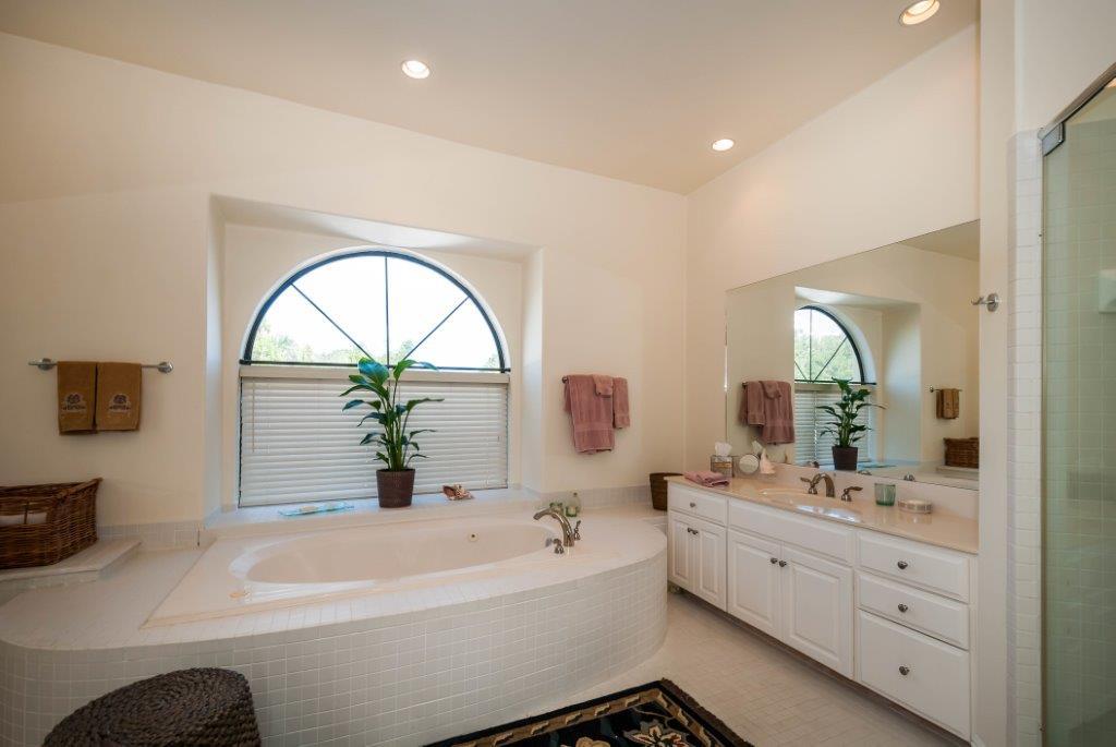 FOUNTAINS AT SANDESTIN - Residential