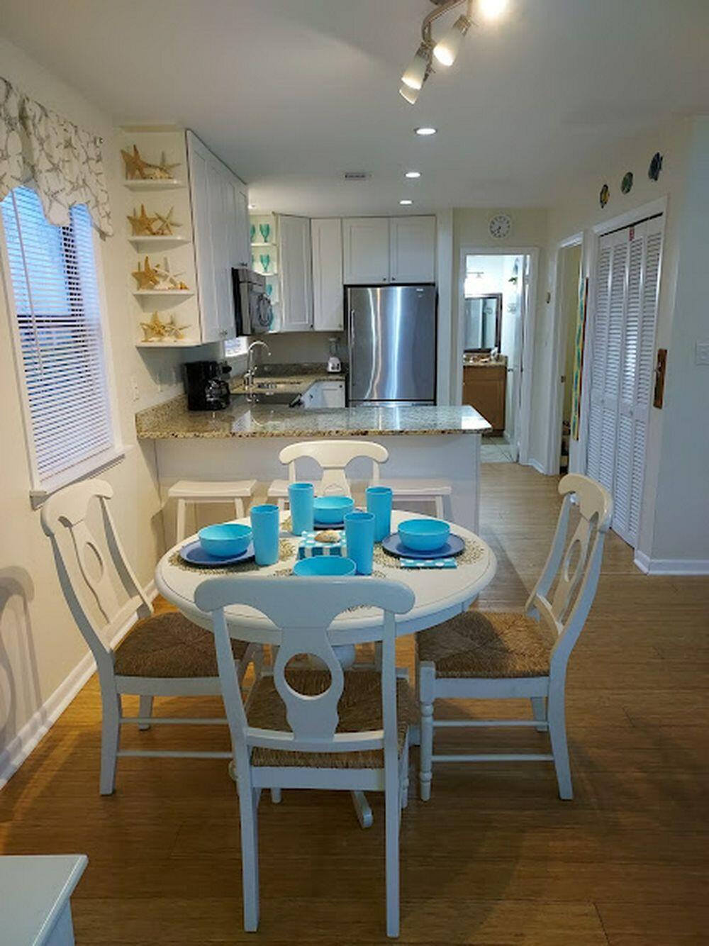 BEACHWOOD VILLAS CONDO - Residential