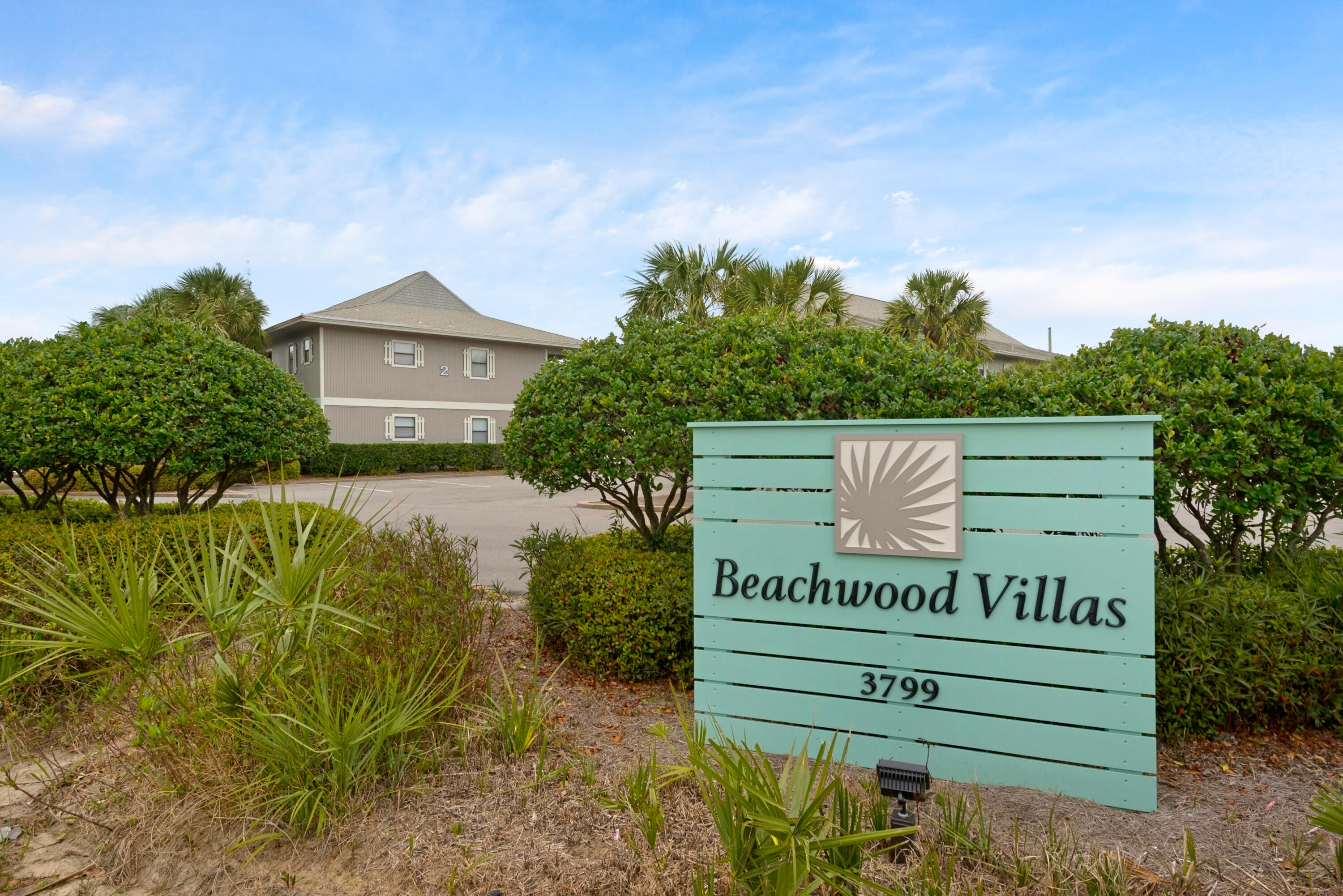 BEACHWOOD VILLAS CONDO - Residential