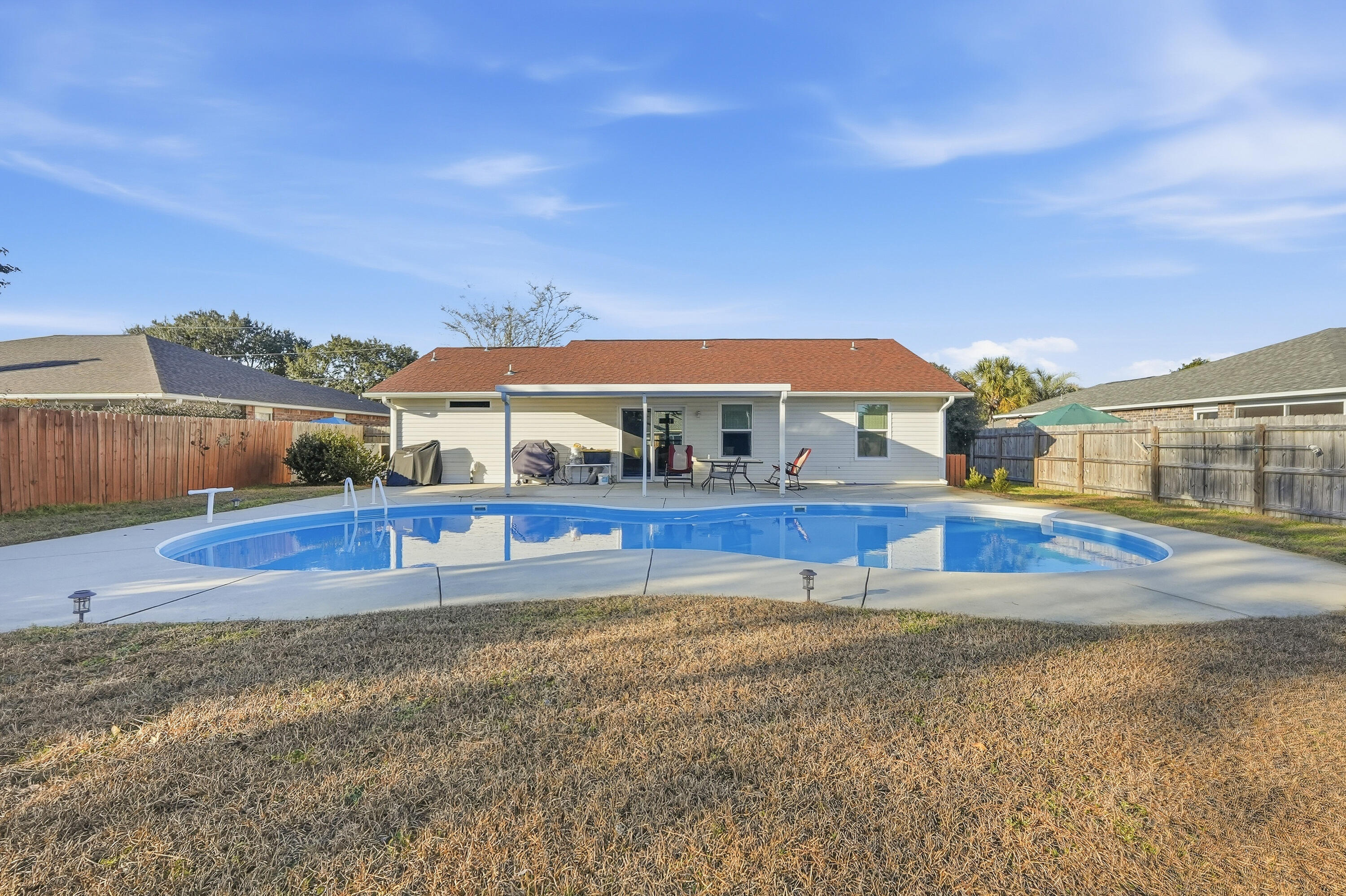 ROSS CROSSING - Residential