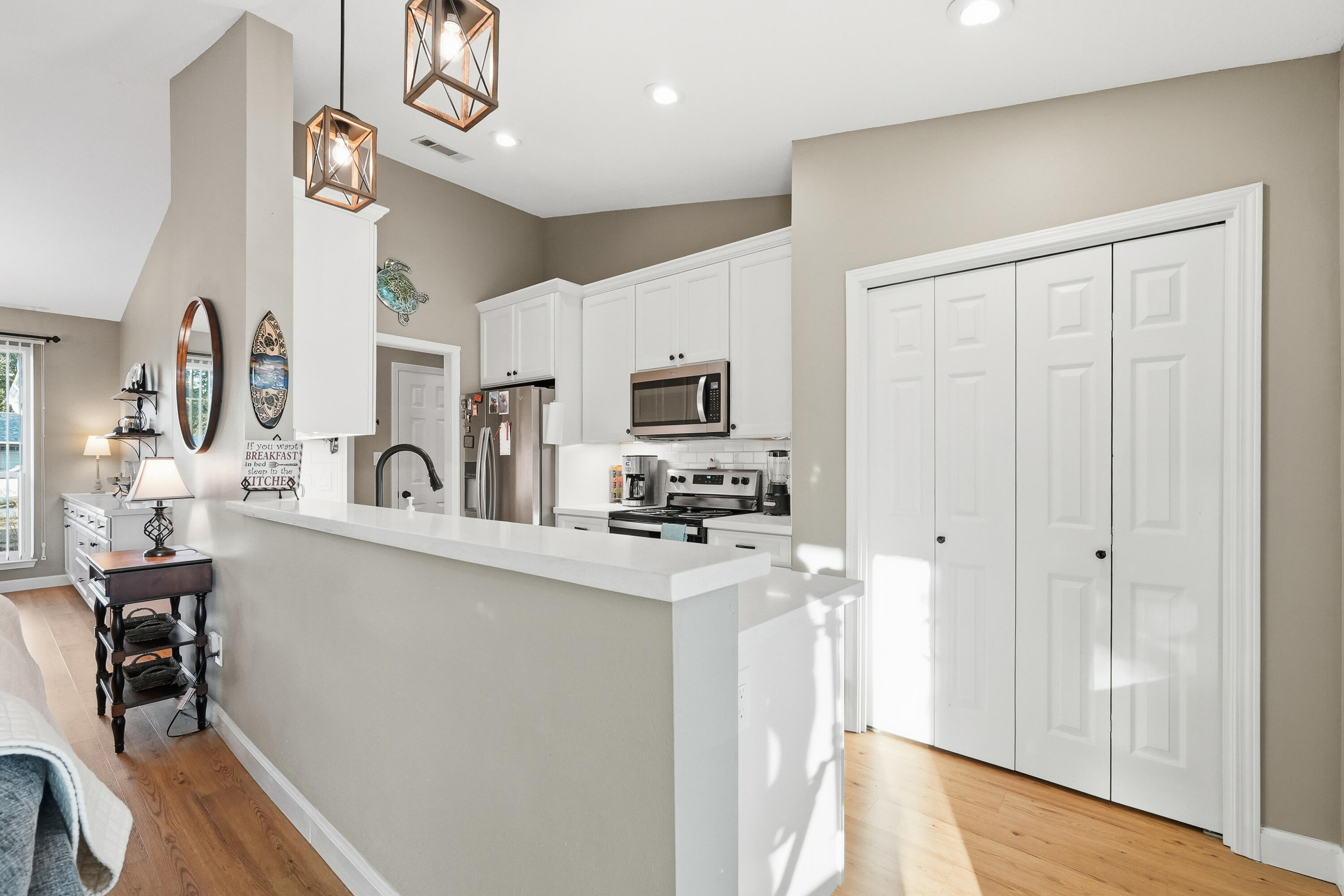 ROSS CROSSING - Residential
