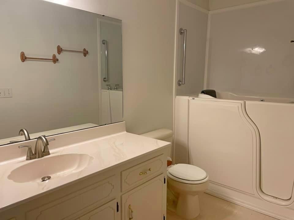 PINE SHORES - Residential Lease