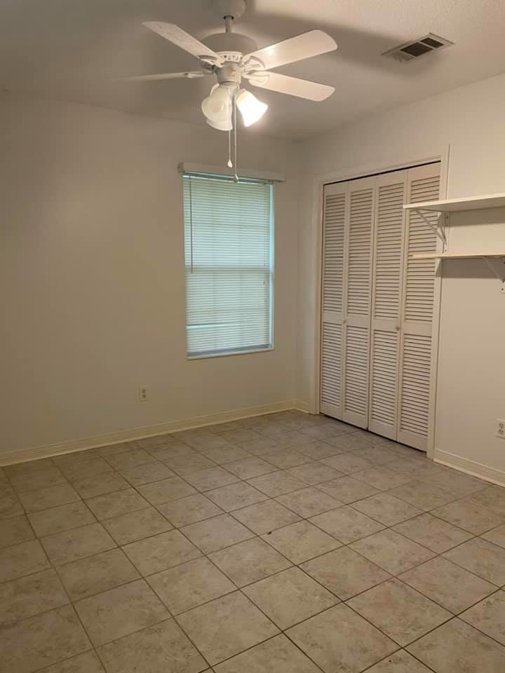 PINE SHORES - Residential Lease