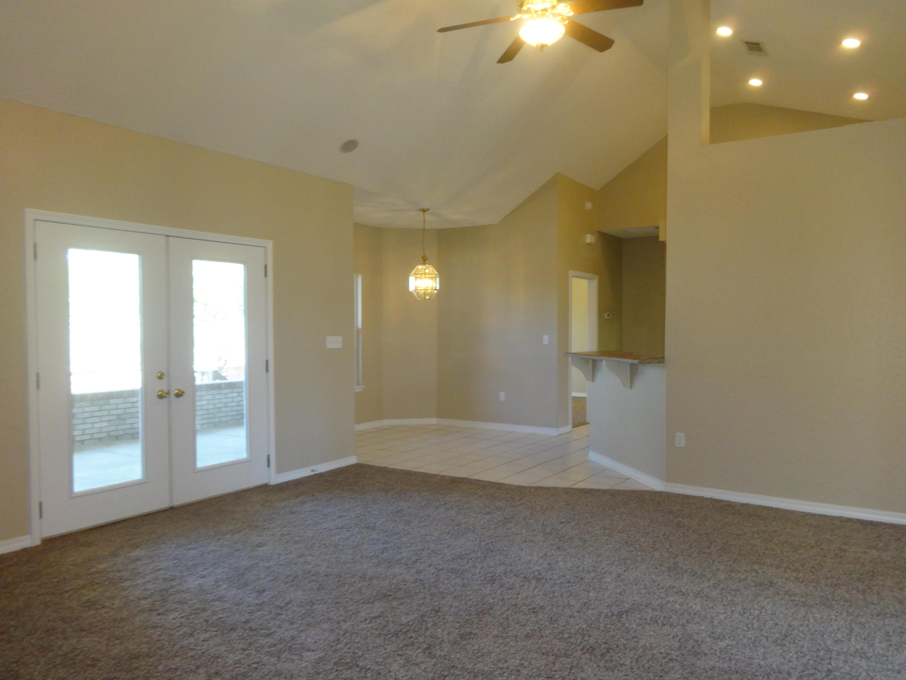 LAKESIDE EAST - Residential Lease