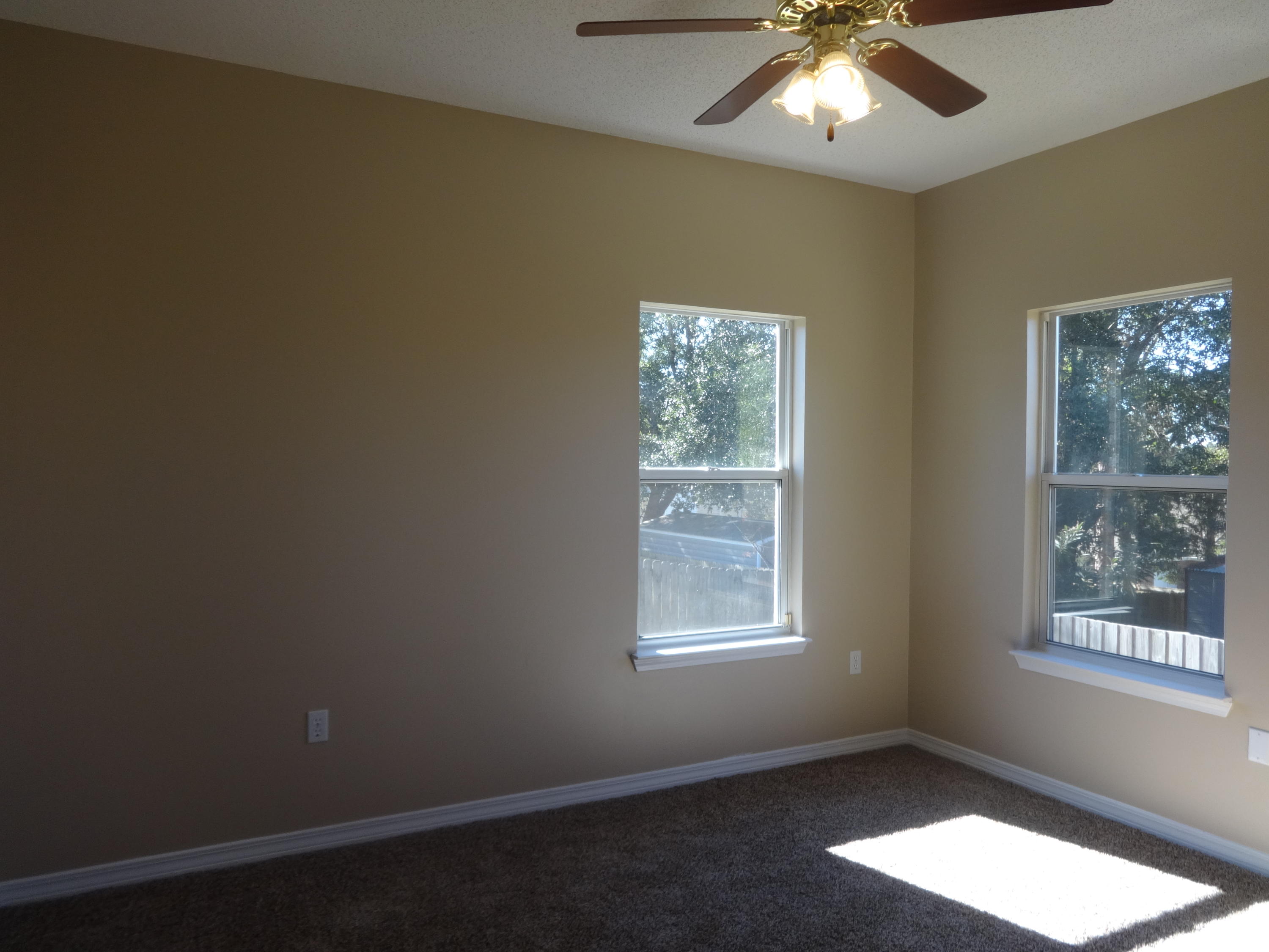 LAKESIDE EAST - Residential Lease