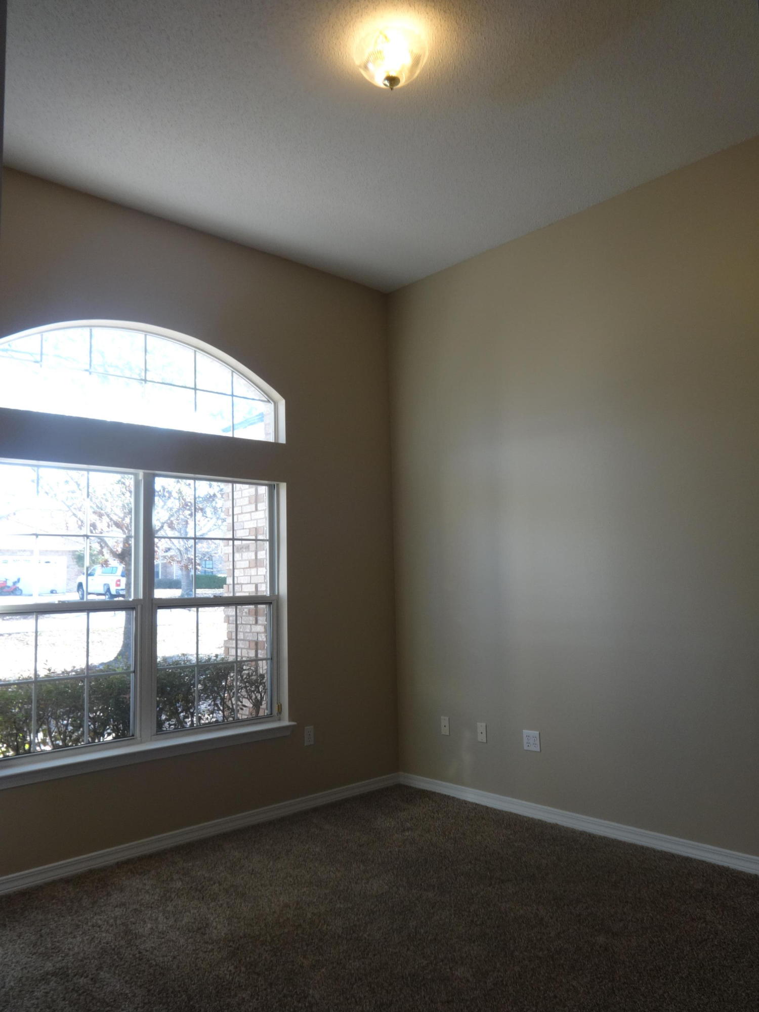 LAKESIDE EAST - Residential Lease