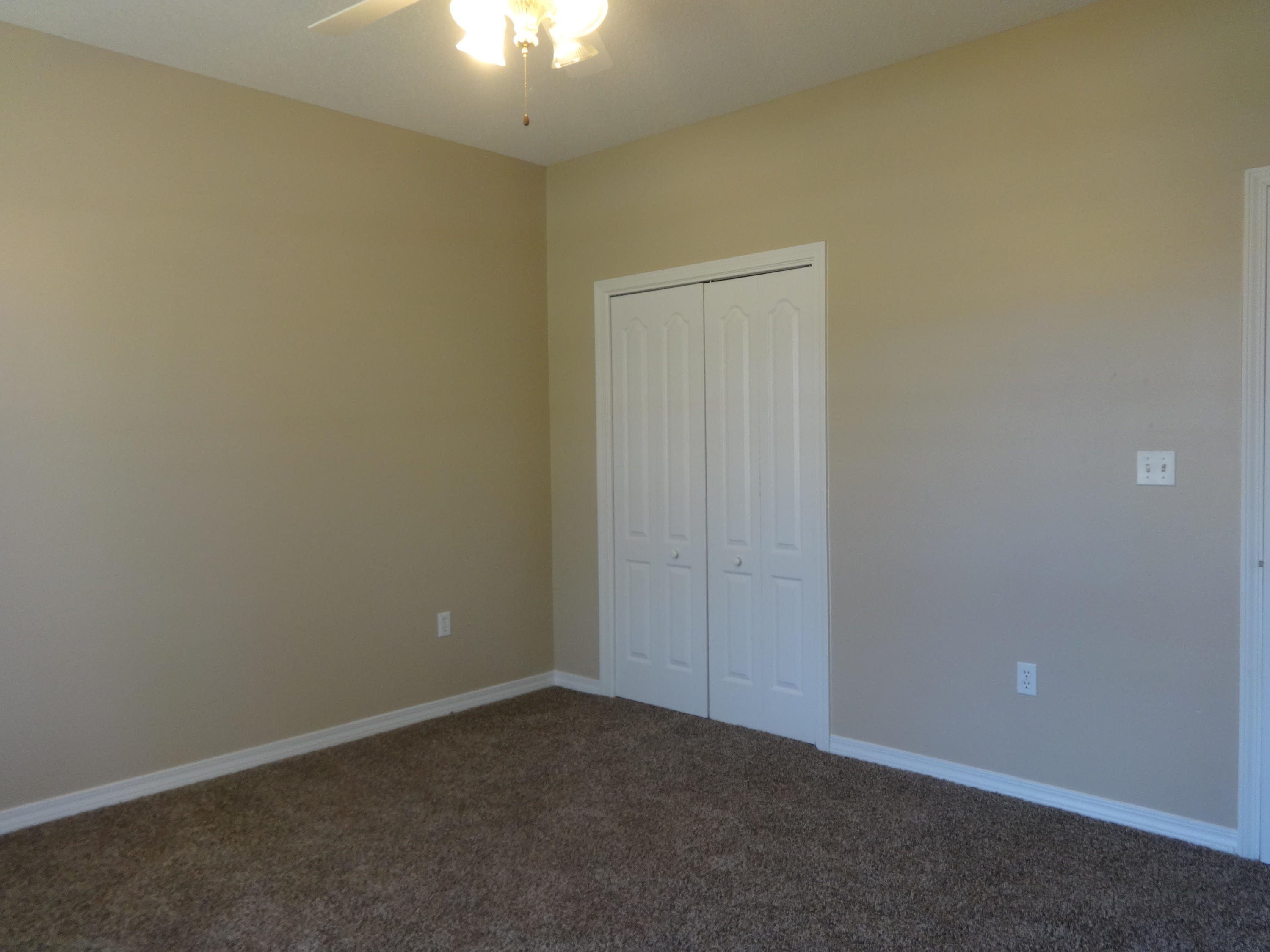 LAKESIDE EAST - Residential Lease