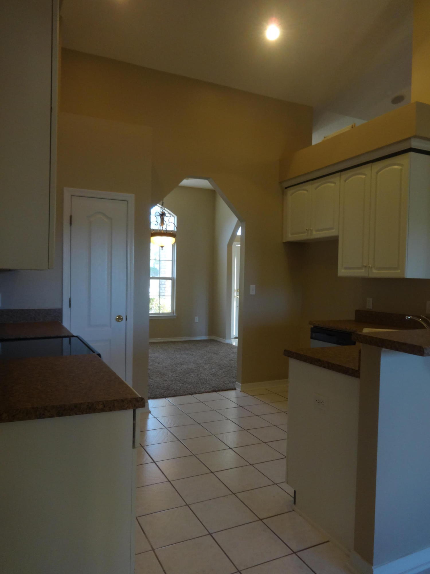 LAKESIDE EAST - Residential Lease