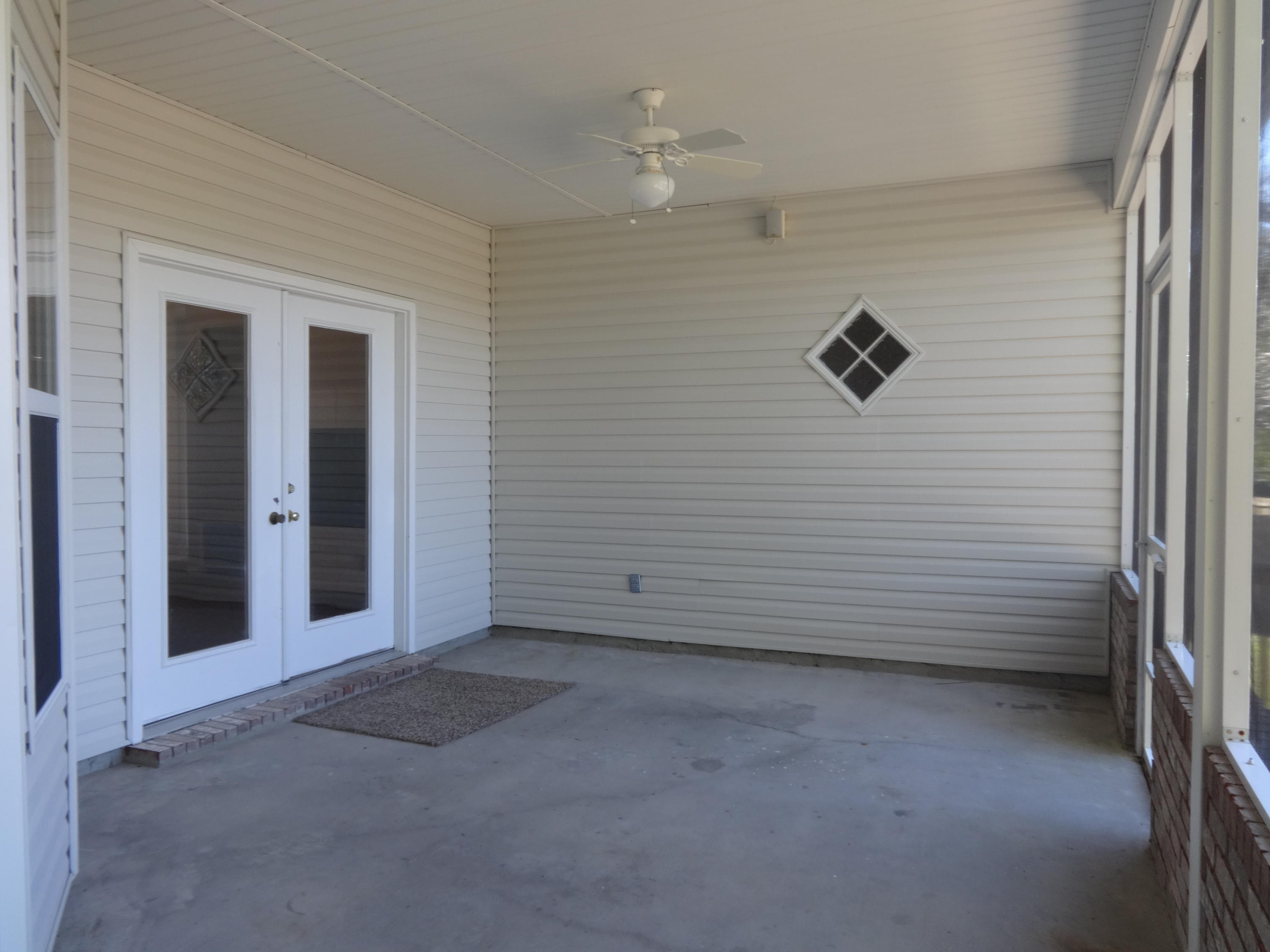 LAKESIDE EAST - Residential Lease