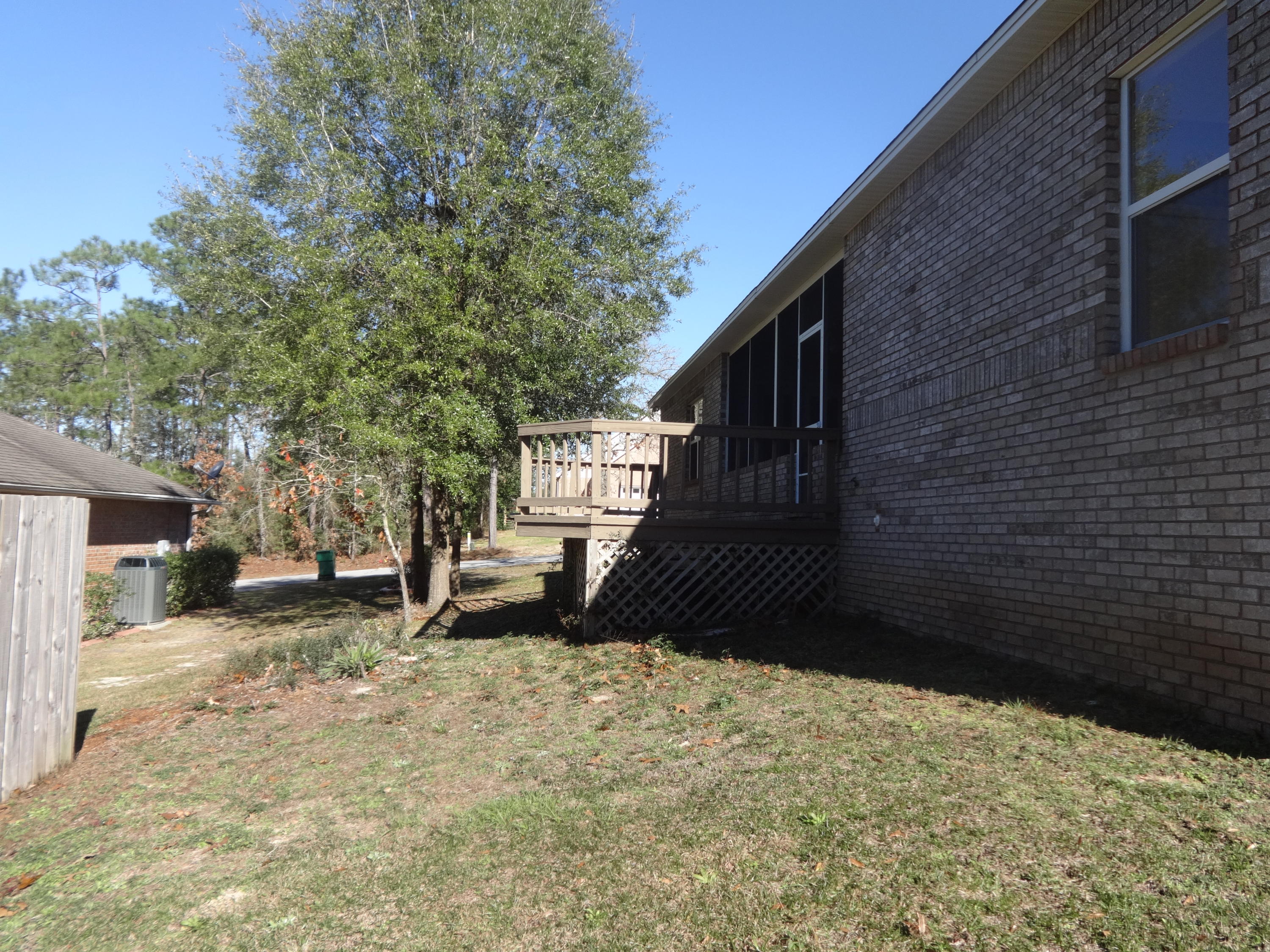 LAKESIDE EAST - Residential Lease
