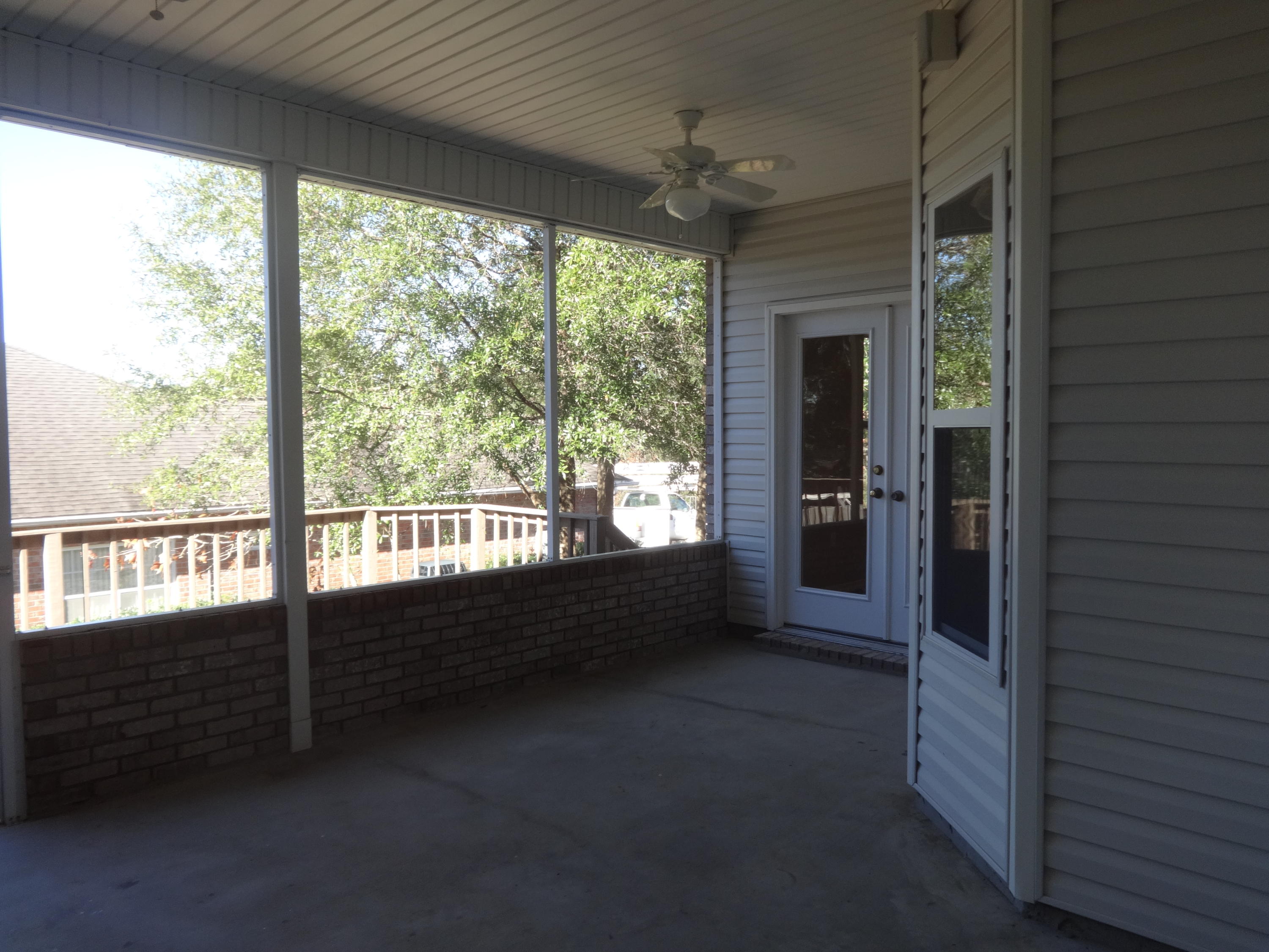 LAKESIDE EAST - Residential Lease