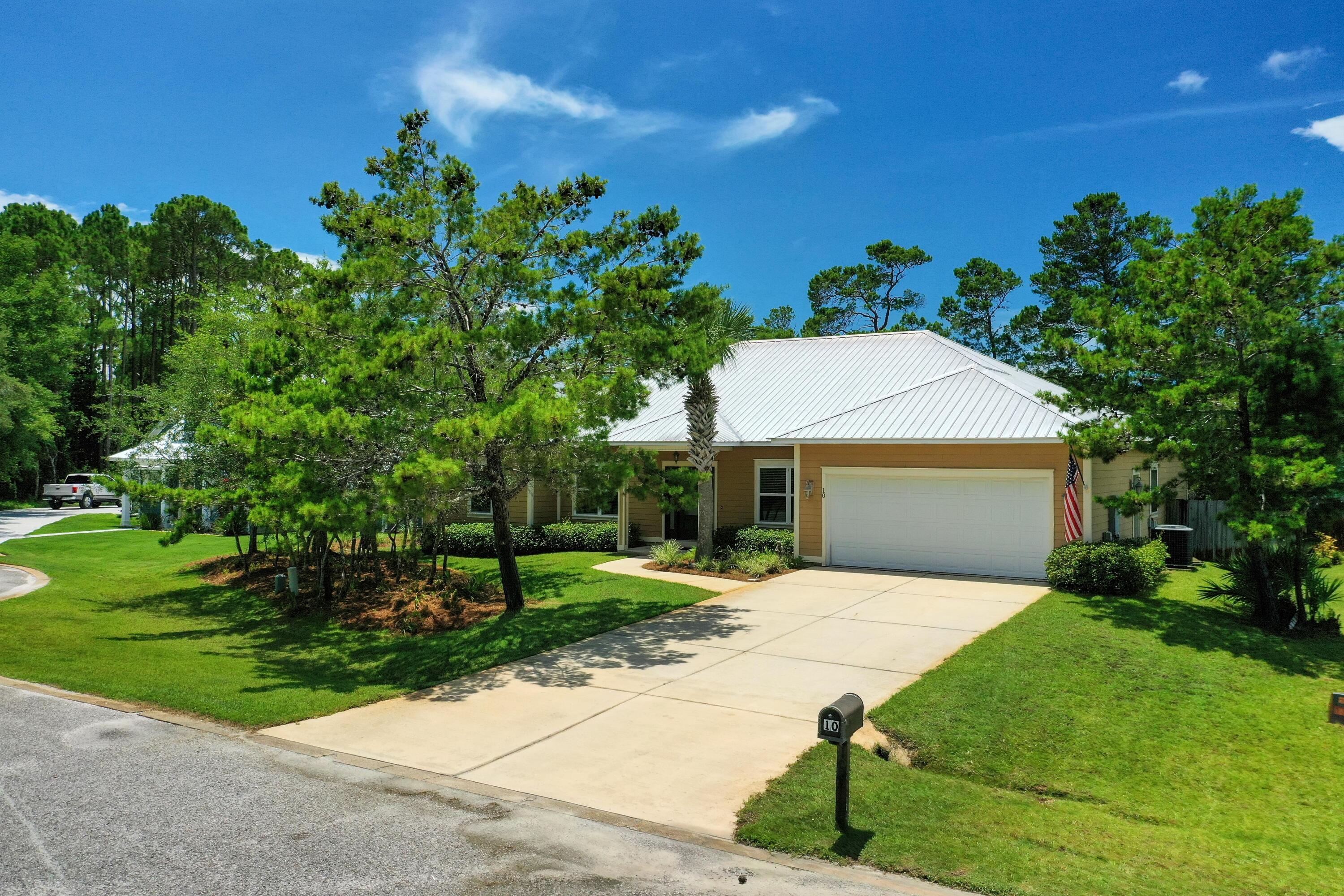 PELICAN BAY S/D - Residential