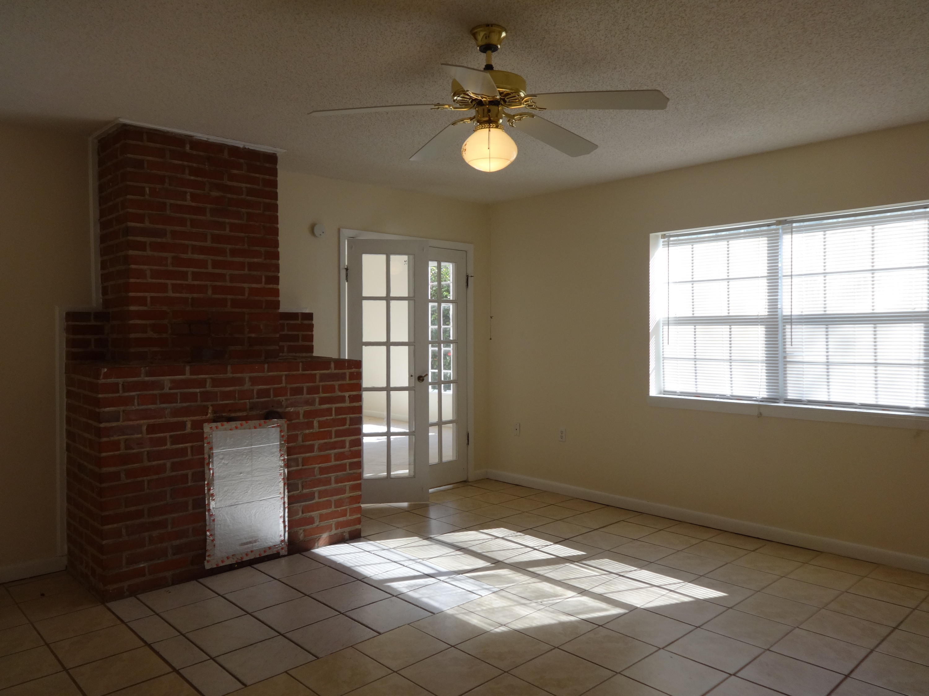 METES & BOUNDS - Residential Lease