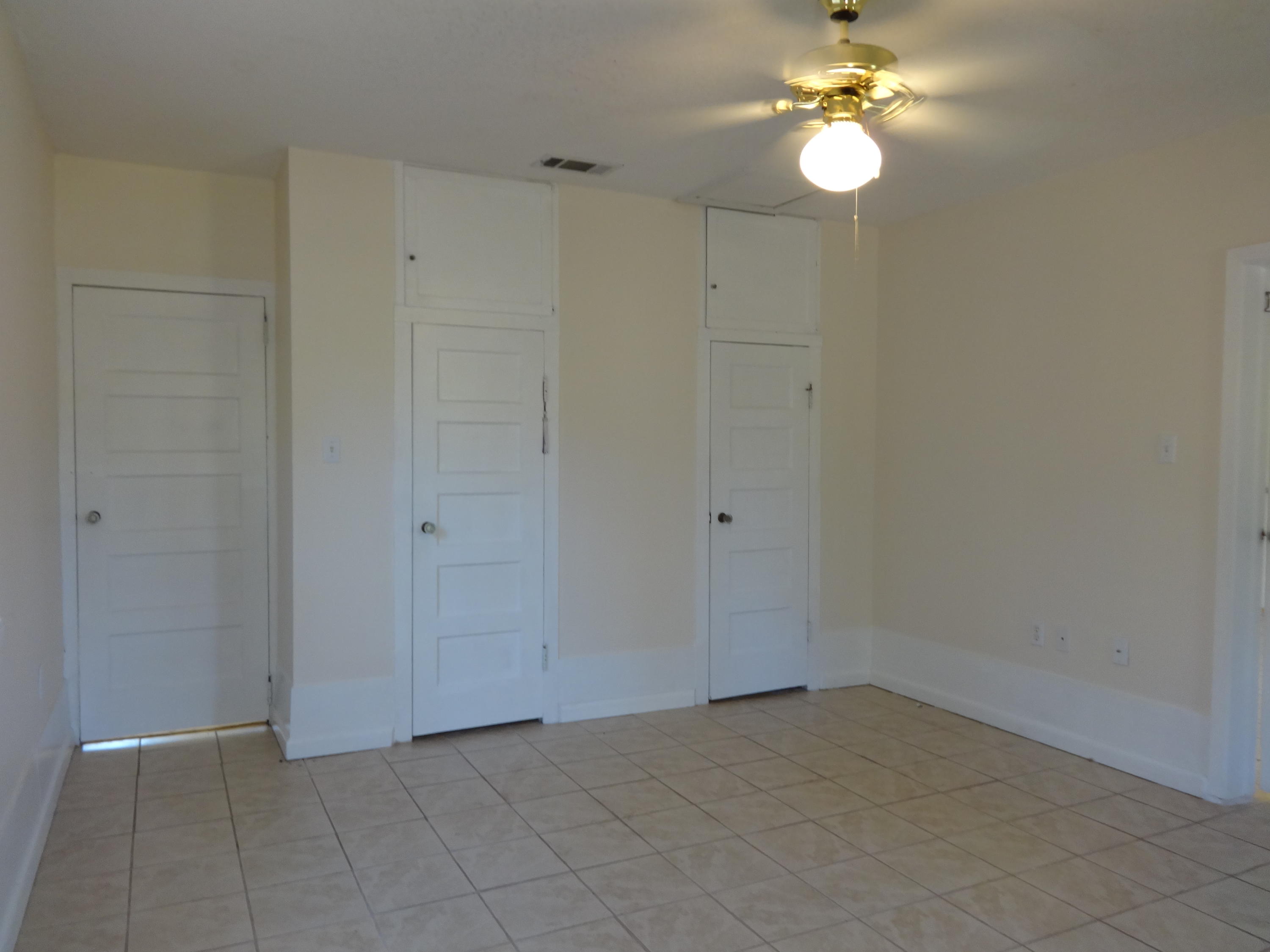 METES & BOUNDS - Residential Lease