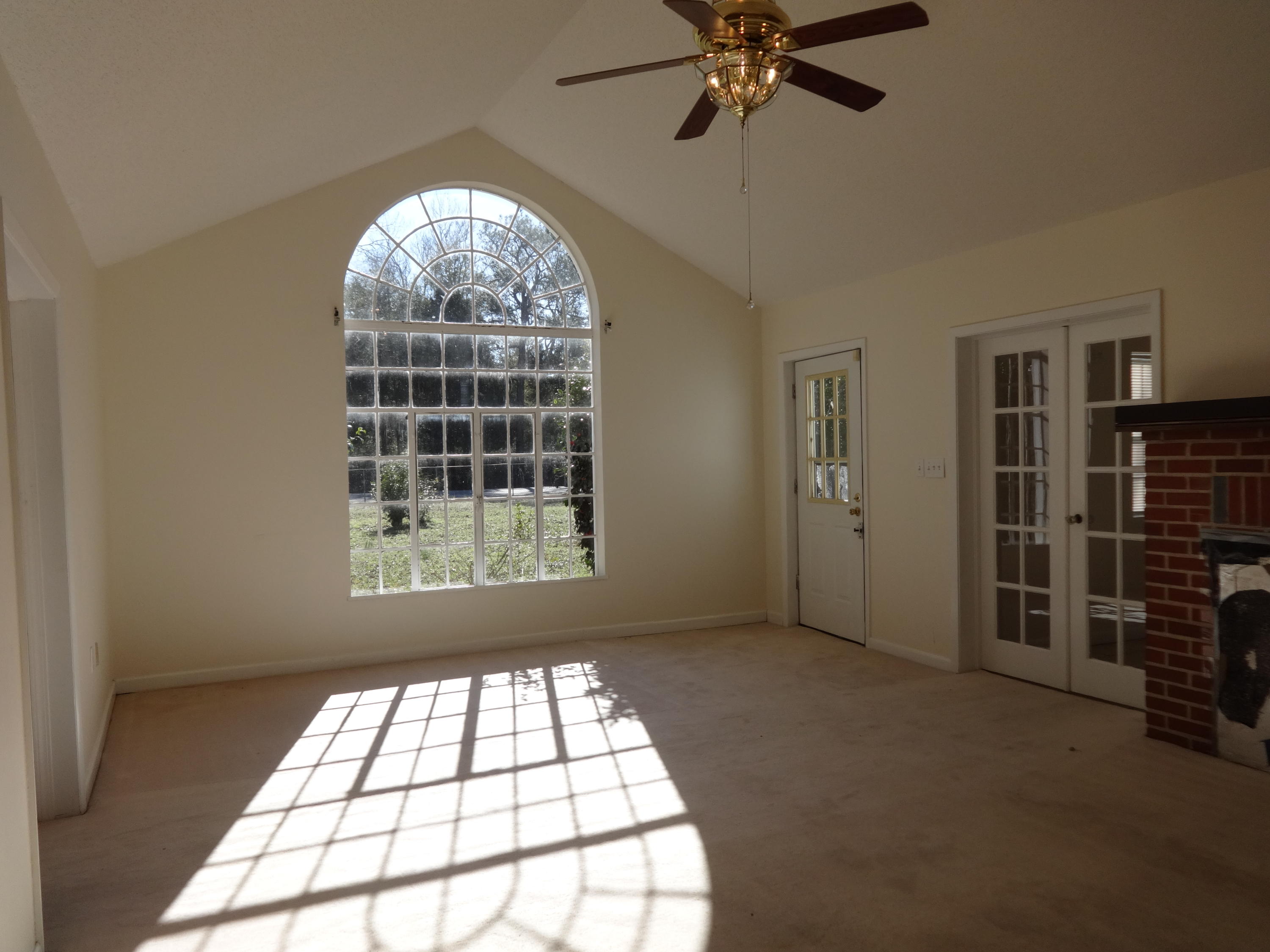 METES & BOUNDS - Residential Lease