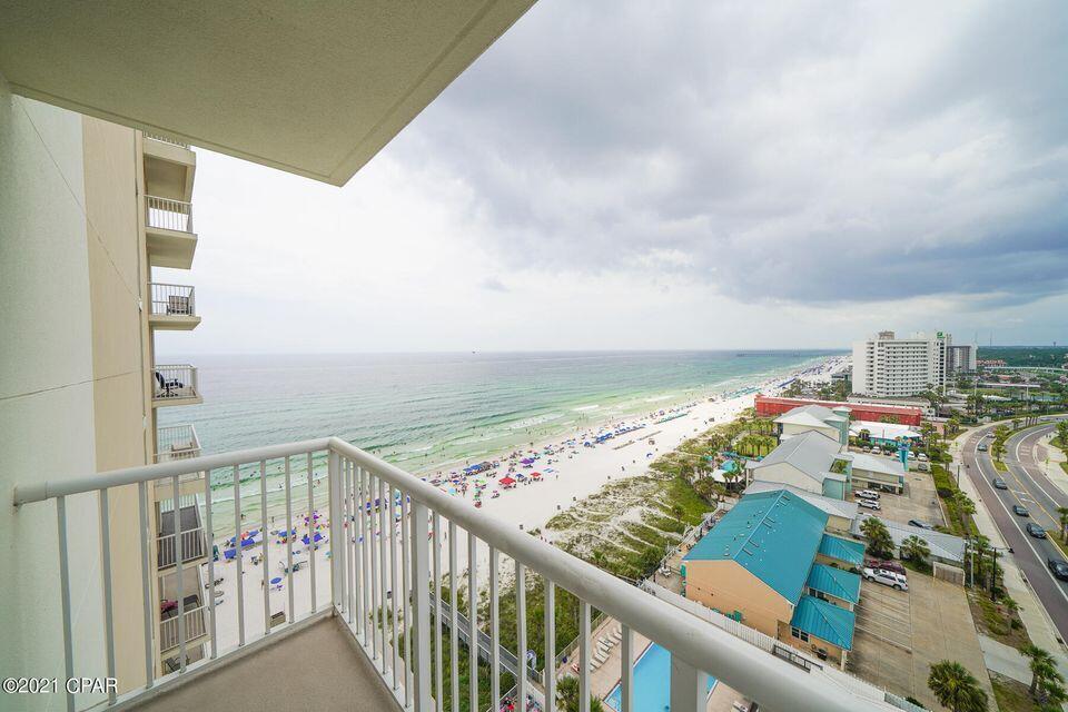 MAJESTIC BEACH TOWERS I - Residential