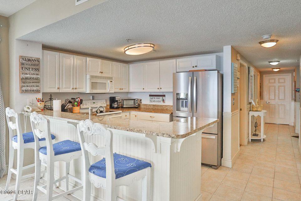 MAJESTIC BEACH TOWERS I - Residential
