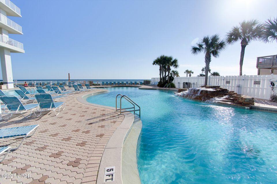 MAJESTIC BEACH TOWERS I - Residential