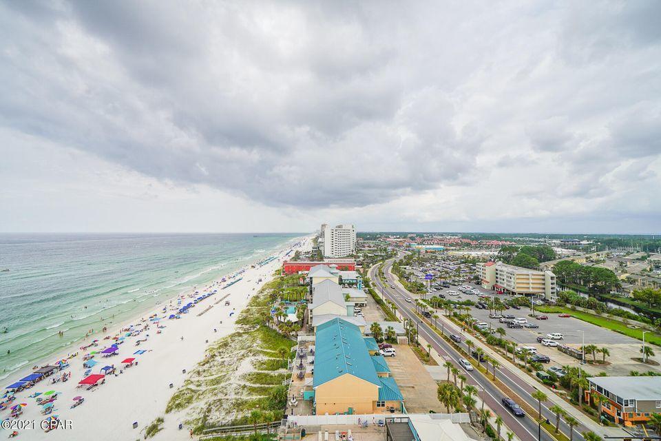 MAJESTIC BEACH TOWERS I - Residential