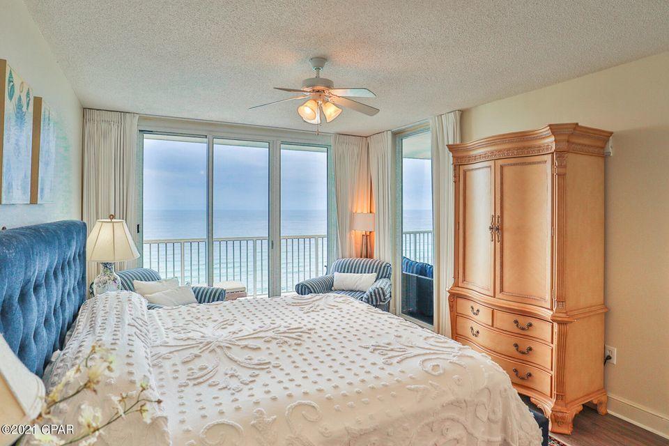 MAJESTIC BEACH TOWERS I - Residential