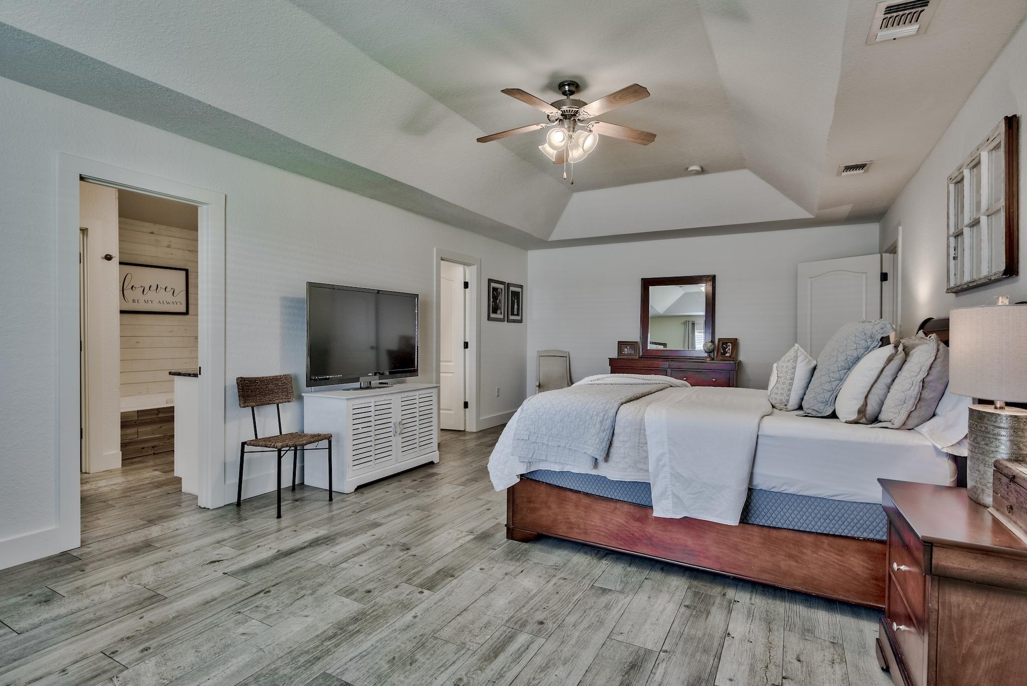 DRIFTWOOD ESTATES - Residential