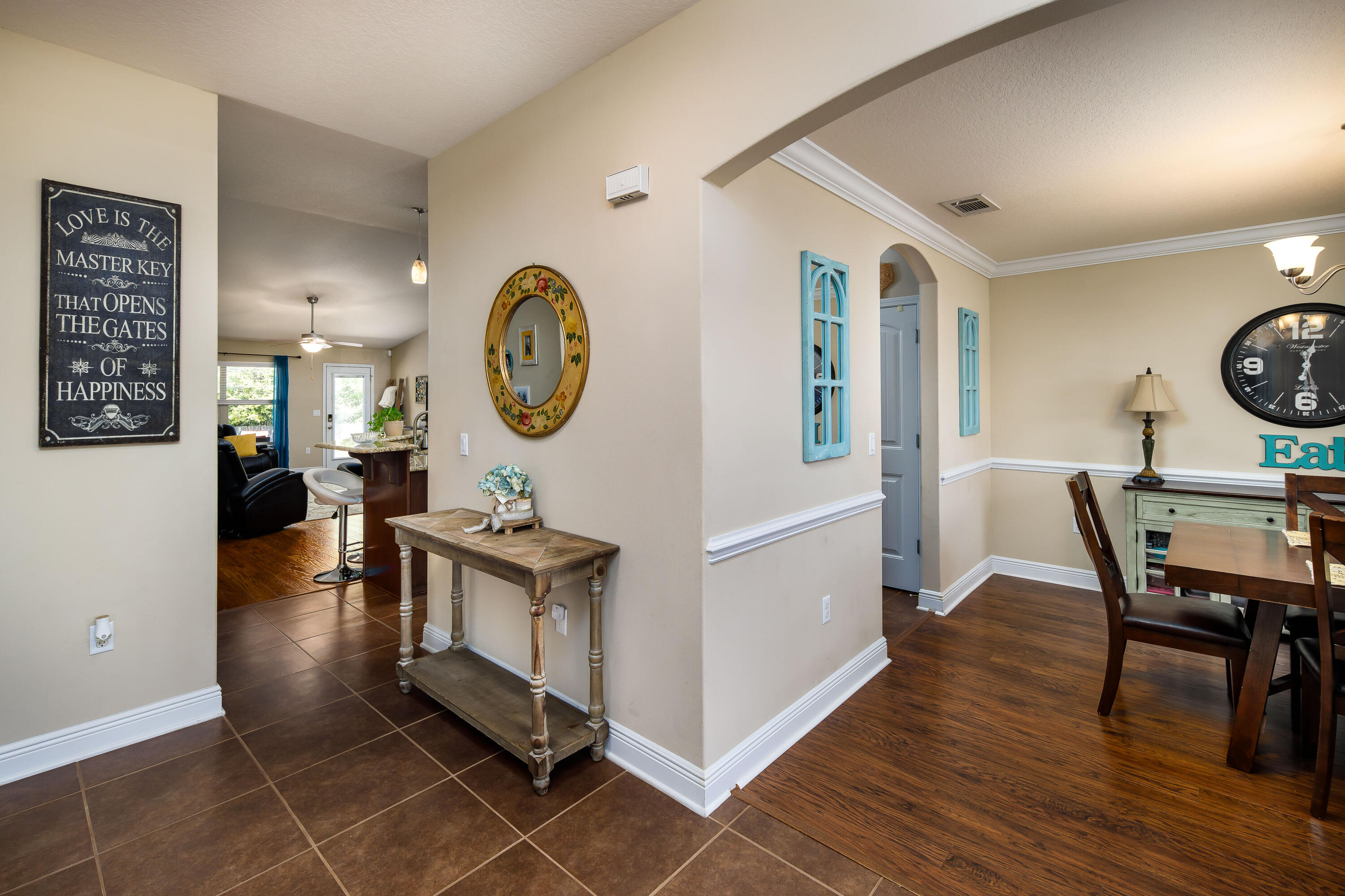 CREETWOOD VILLAGE - Residential Lease