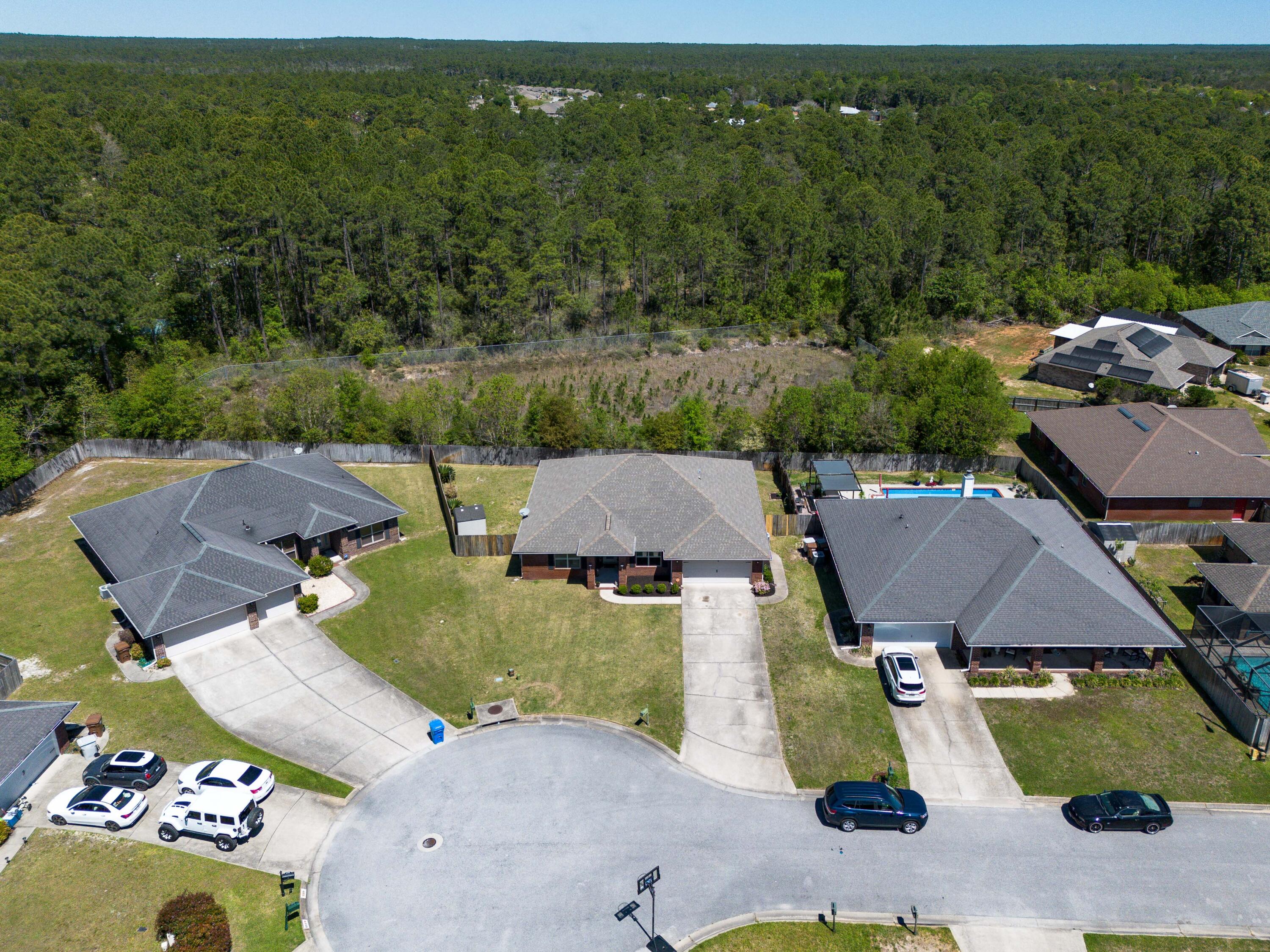 CREETWOOD VILLAGE - Residential Lease