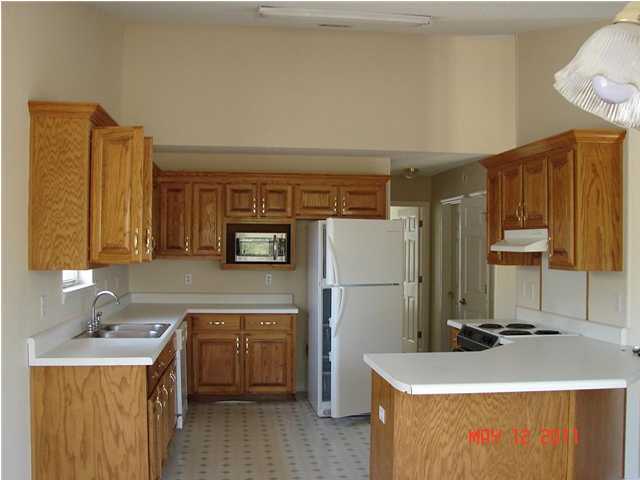 BAREFOOT CREEK - Residential Lease