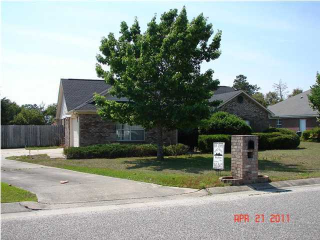Very well kept home in Holly by the Sea. Open, bright home with a split bedroom floor plan. Window treatments and ceiling fans throughout. Close to the Golf Course. New AC put in last year. Huge back yard! No smoking inside!