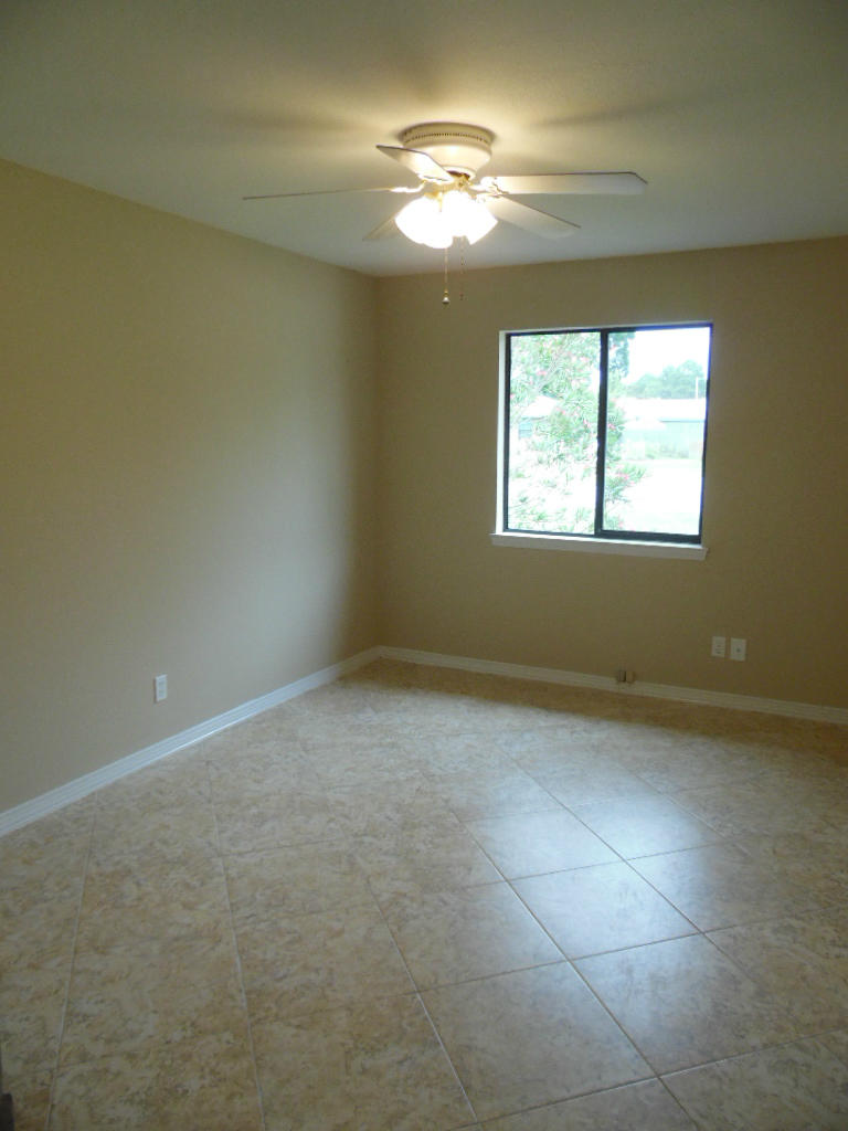 QUIET WOOD 1ST ADD LOT 9 - Residential