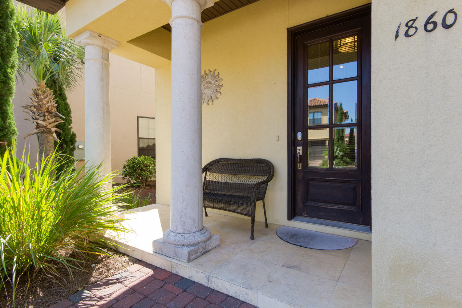 VILLA LAGO - Residential