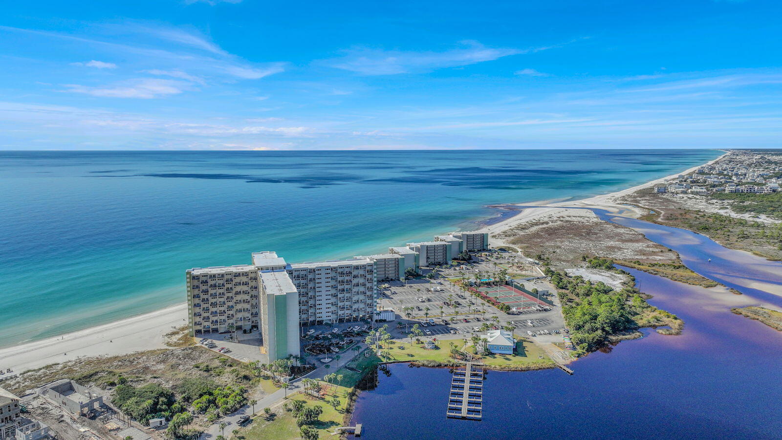 PINNACLE PORT - Residential