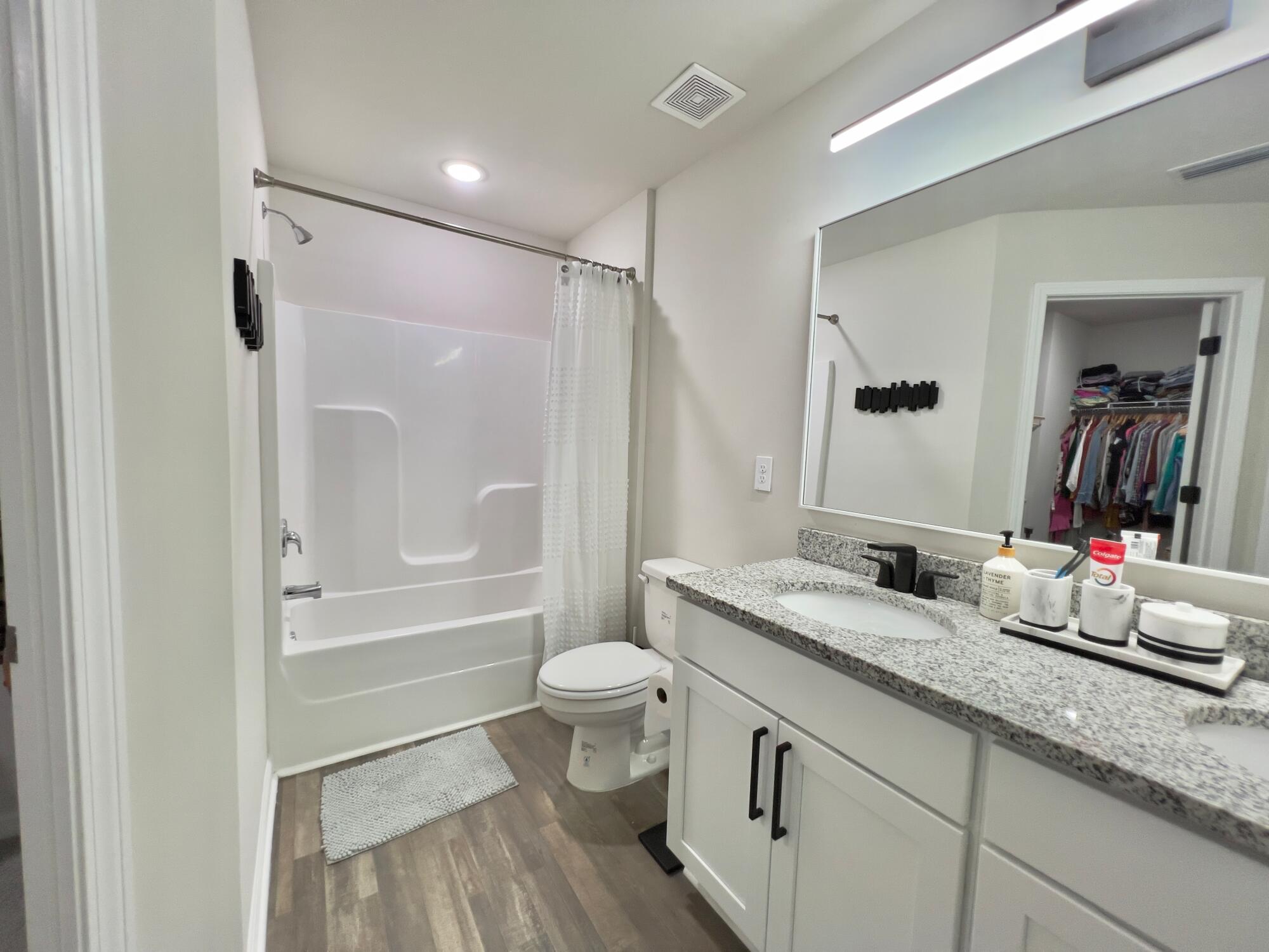 CROSS CREEK ESTATES - Residential