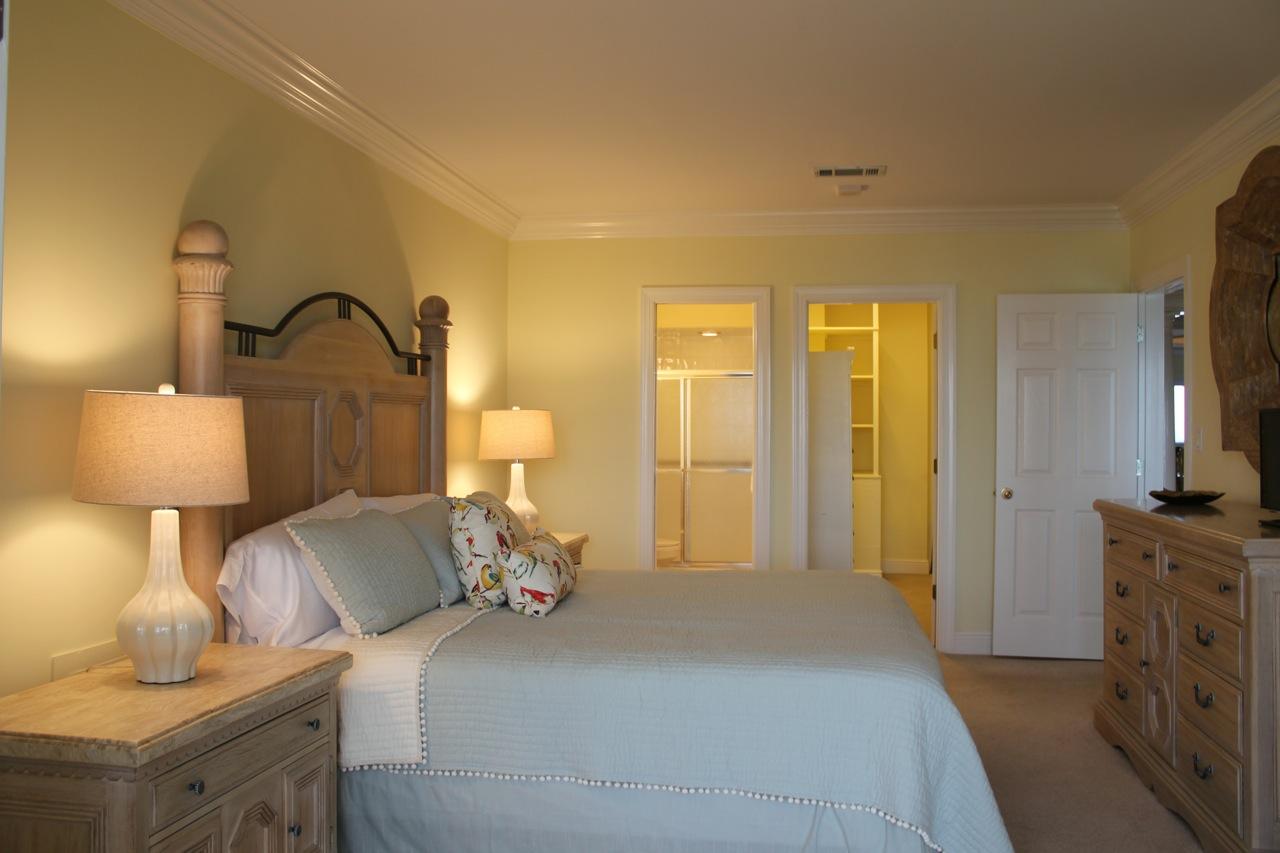REGENCY TOWERS CONDO - Residential