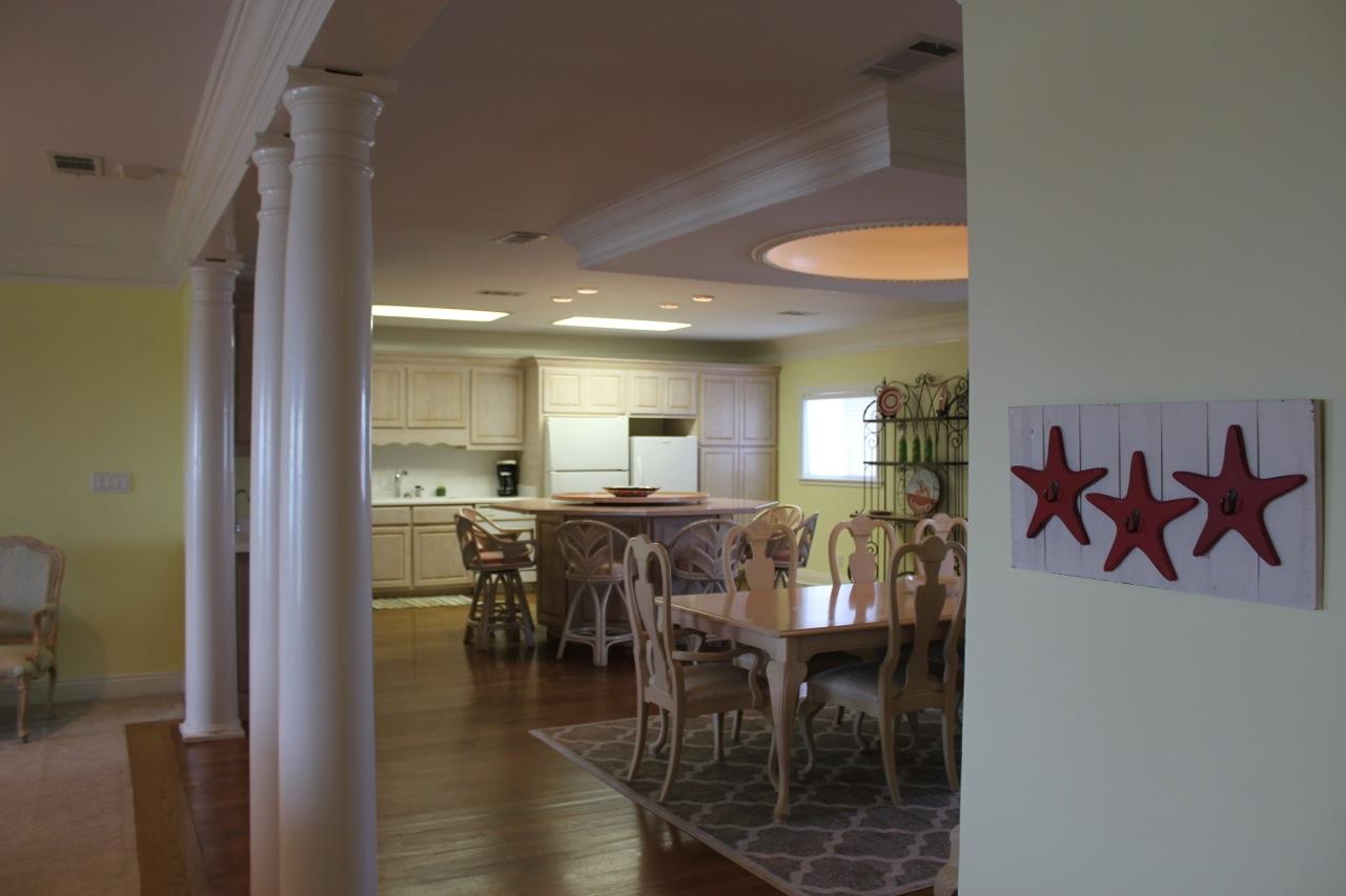 REGENCY TOWERS CONDO - Residential