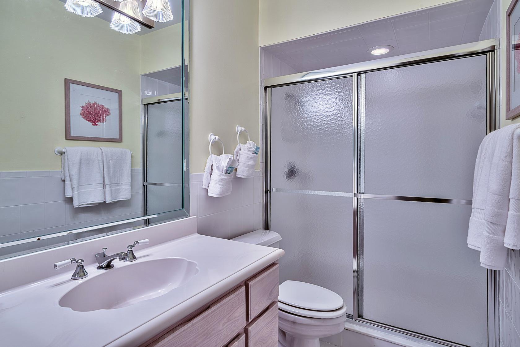 REGENCY TOWERS CONDO - Residential