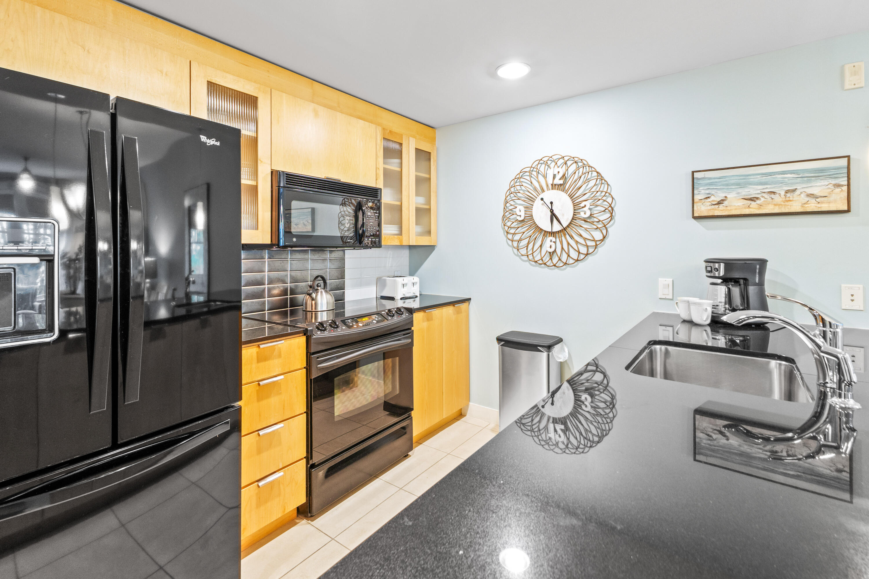 BAHIA CONDO - Residential