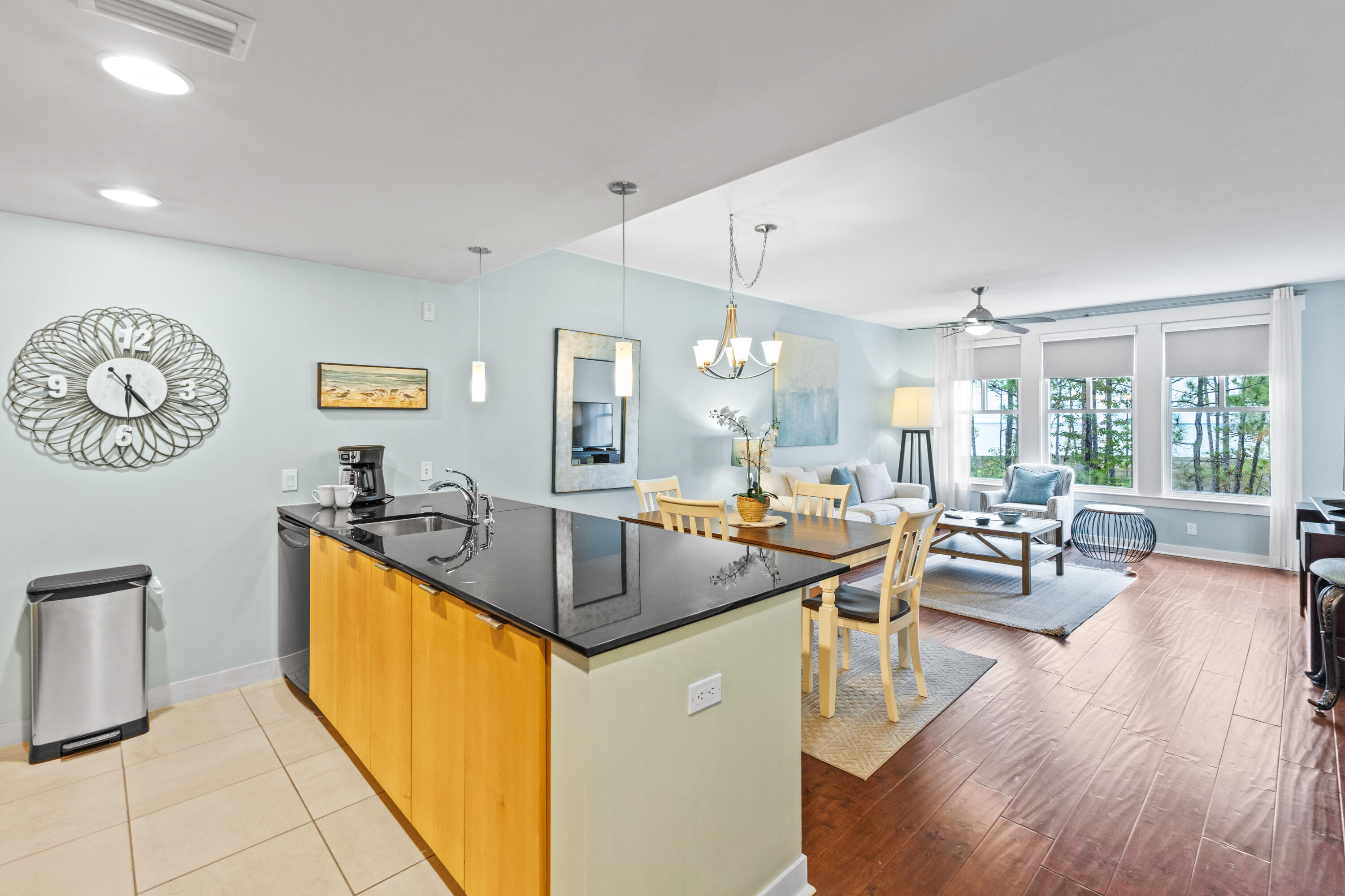 BAHIA CONDO - Residential